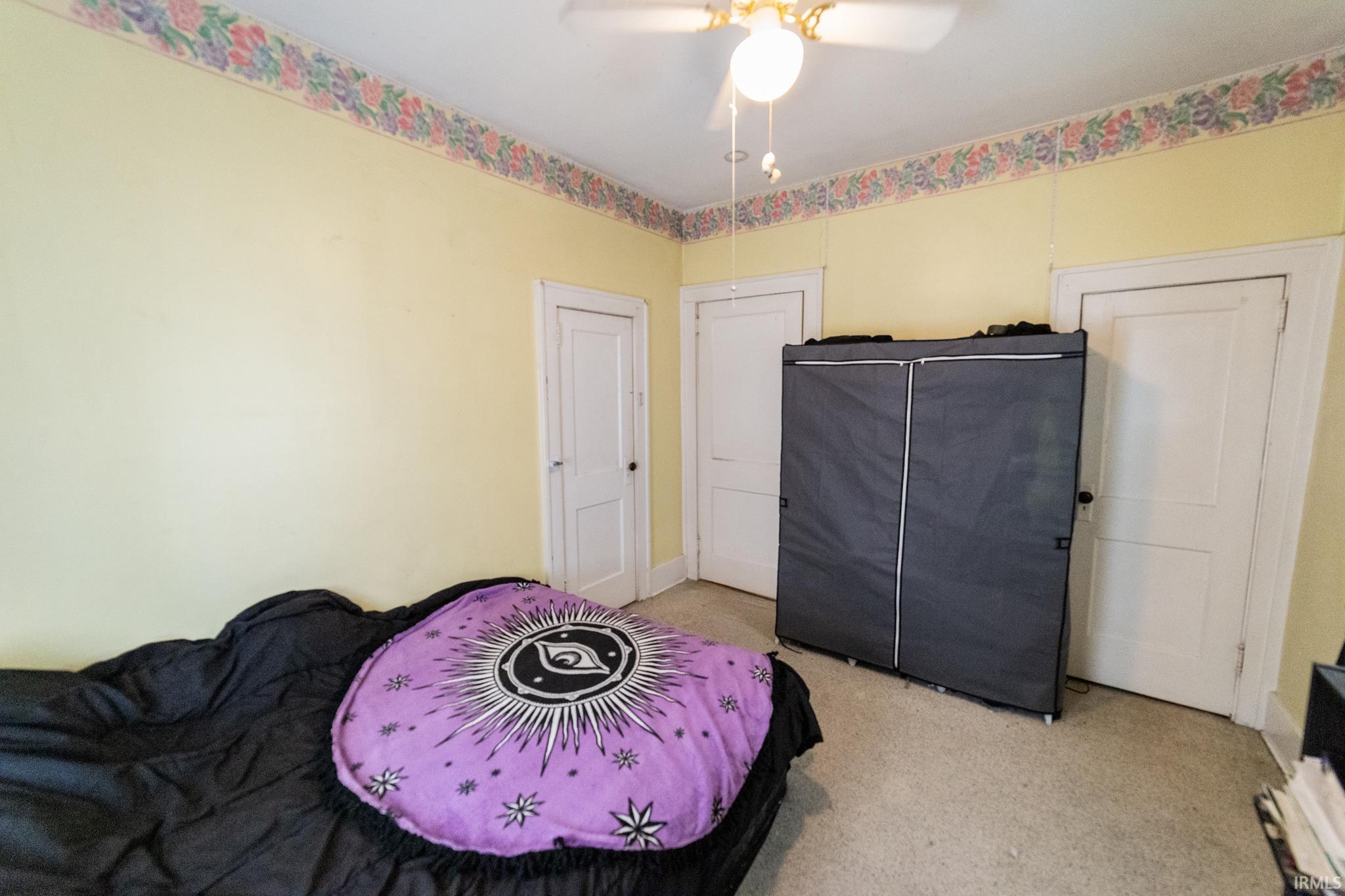 825 Altgeld
