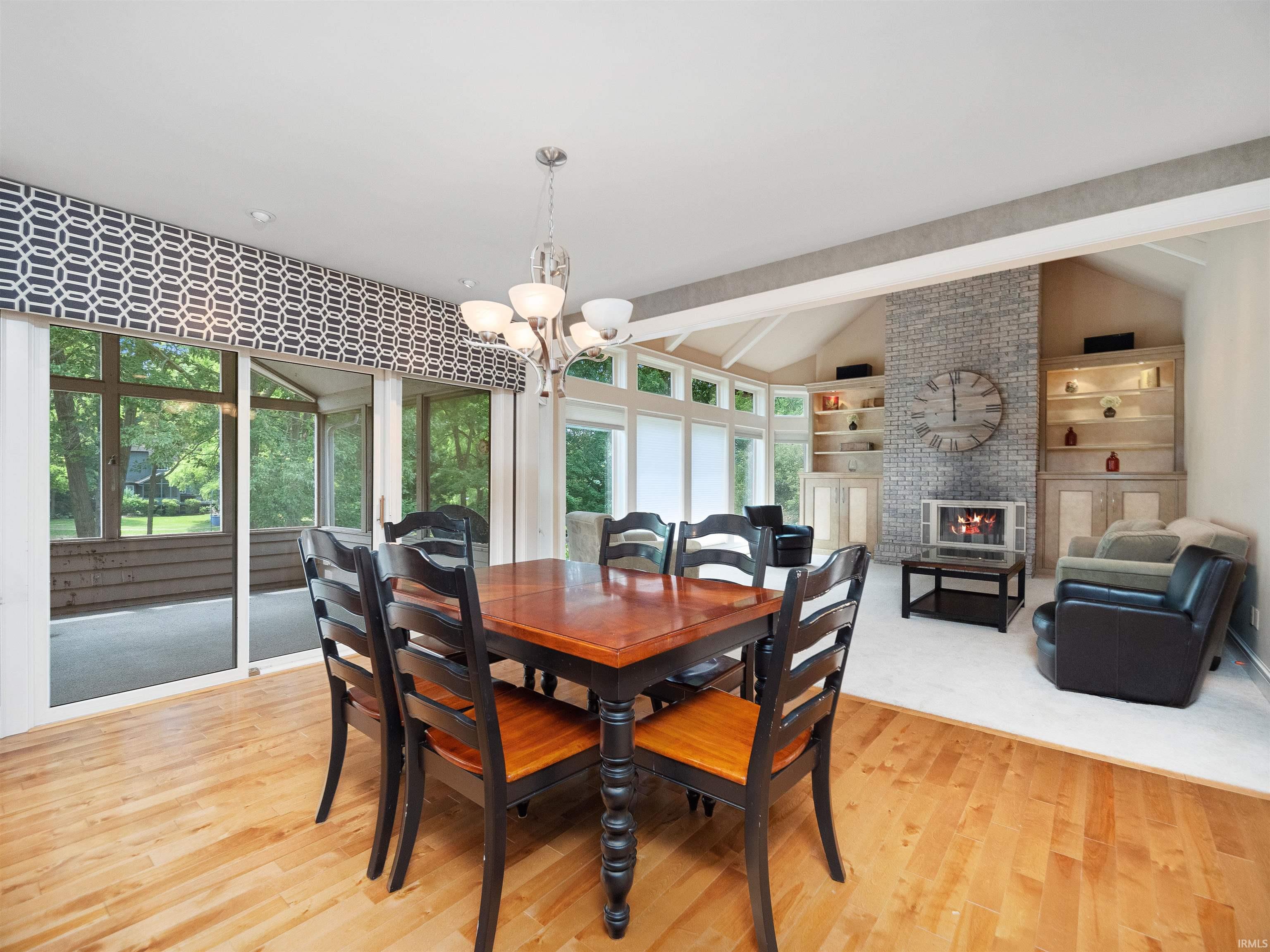 12215 Glen Lake