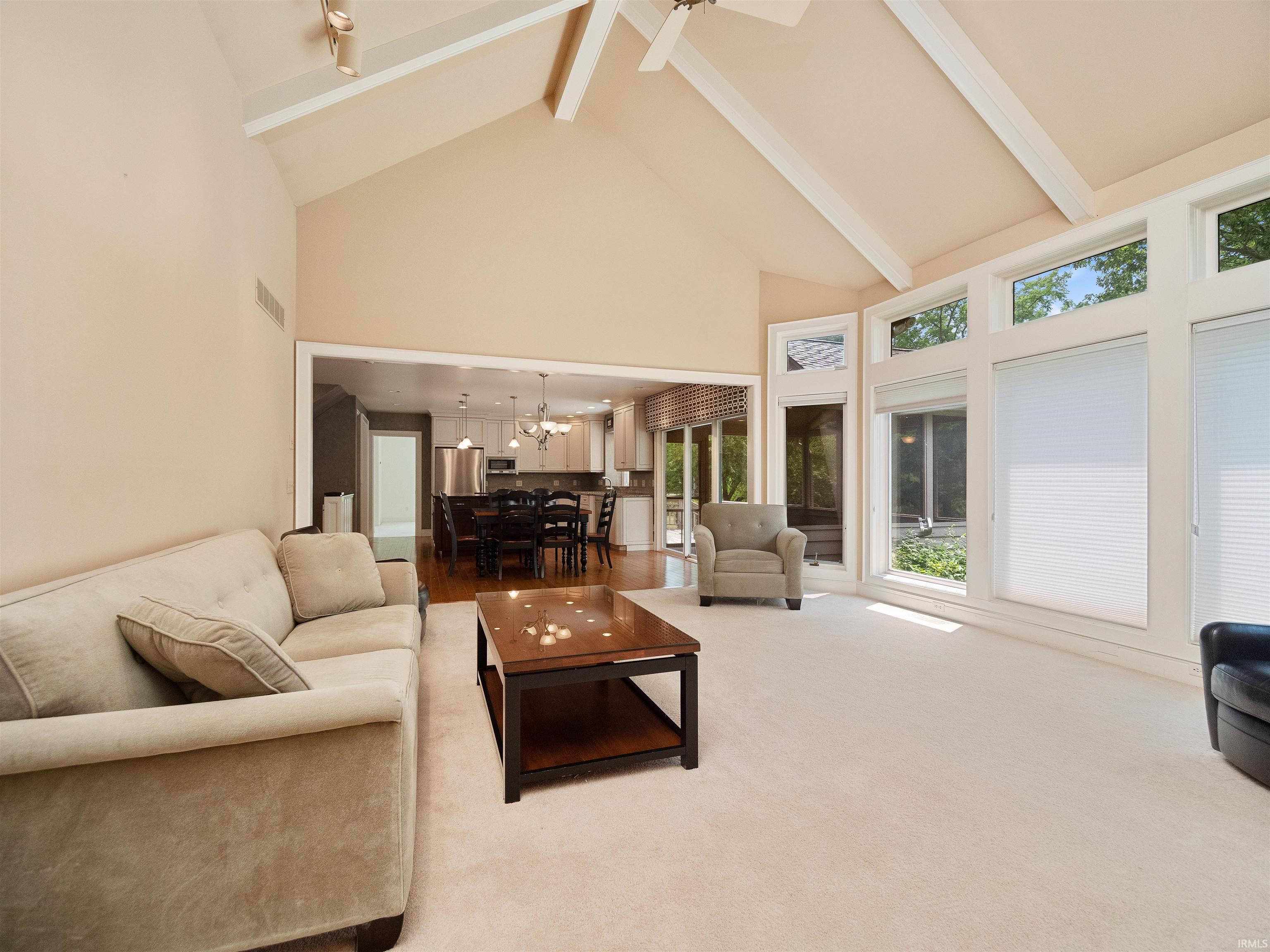 12215 Glen Lake