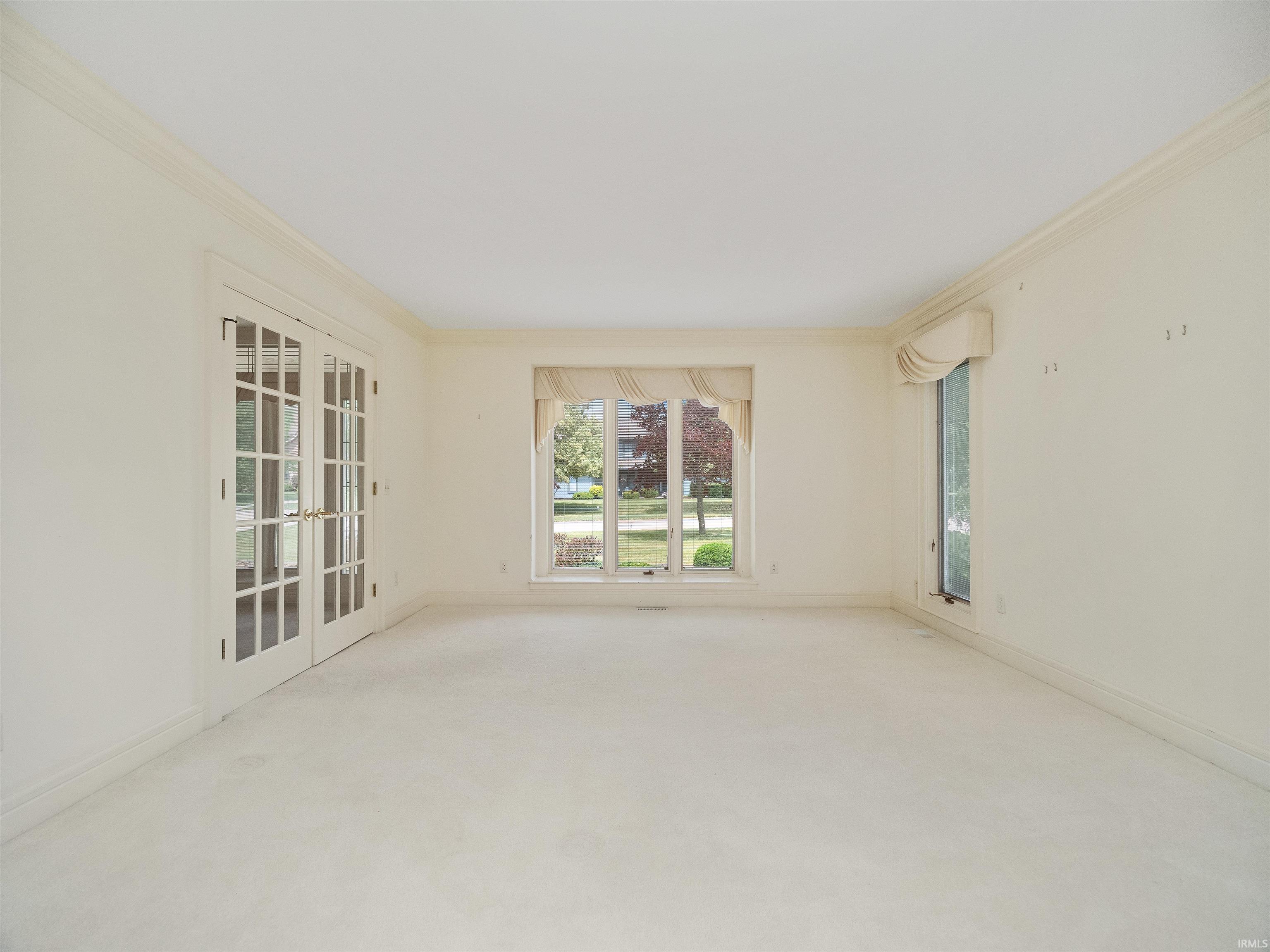 12215 Glen Lake