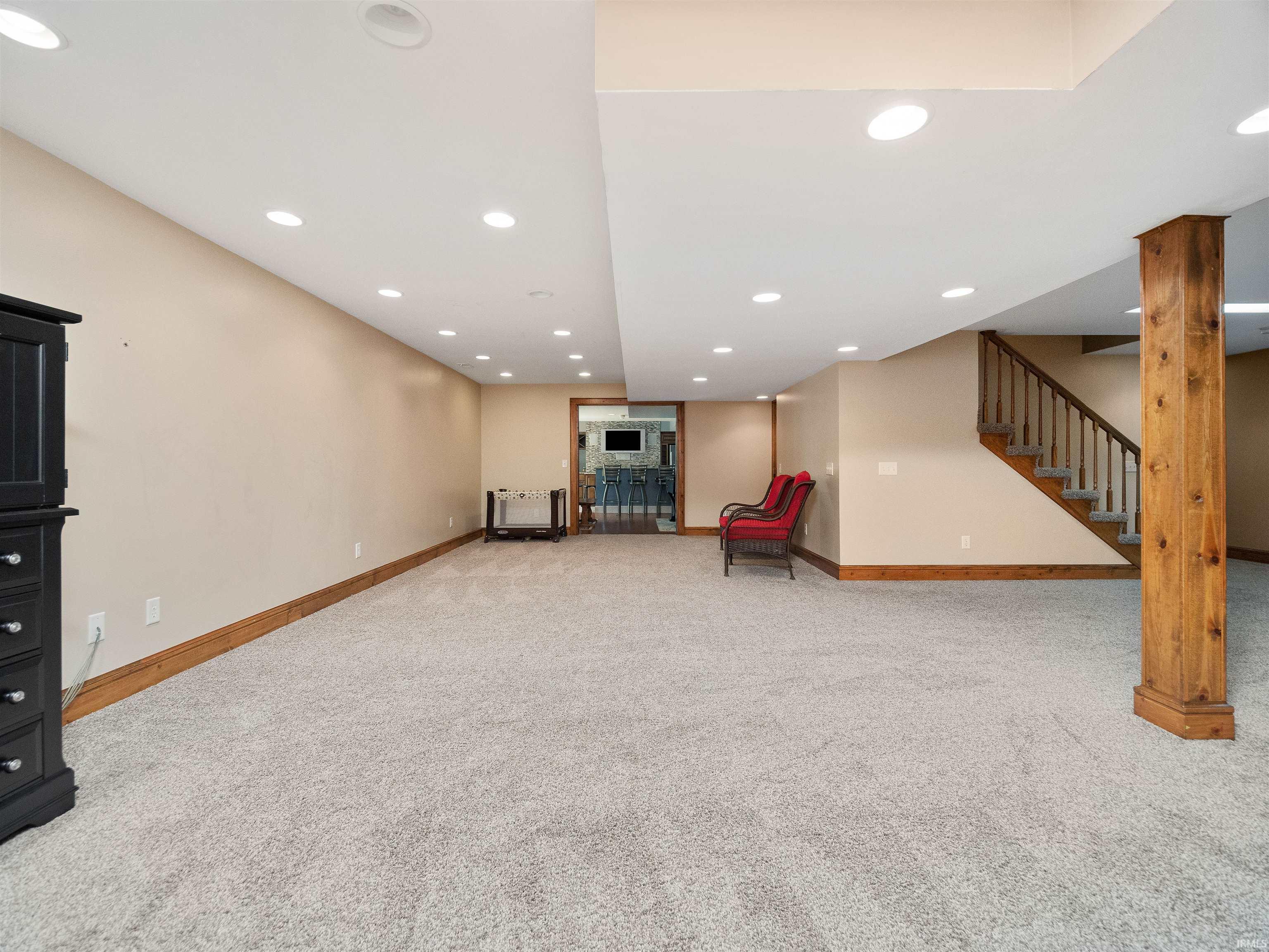 12215 Glen Lake