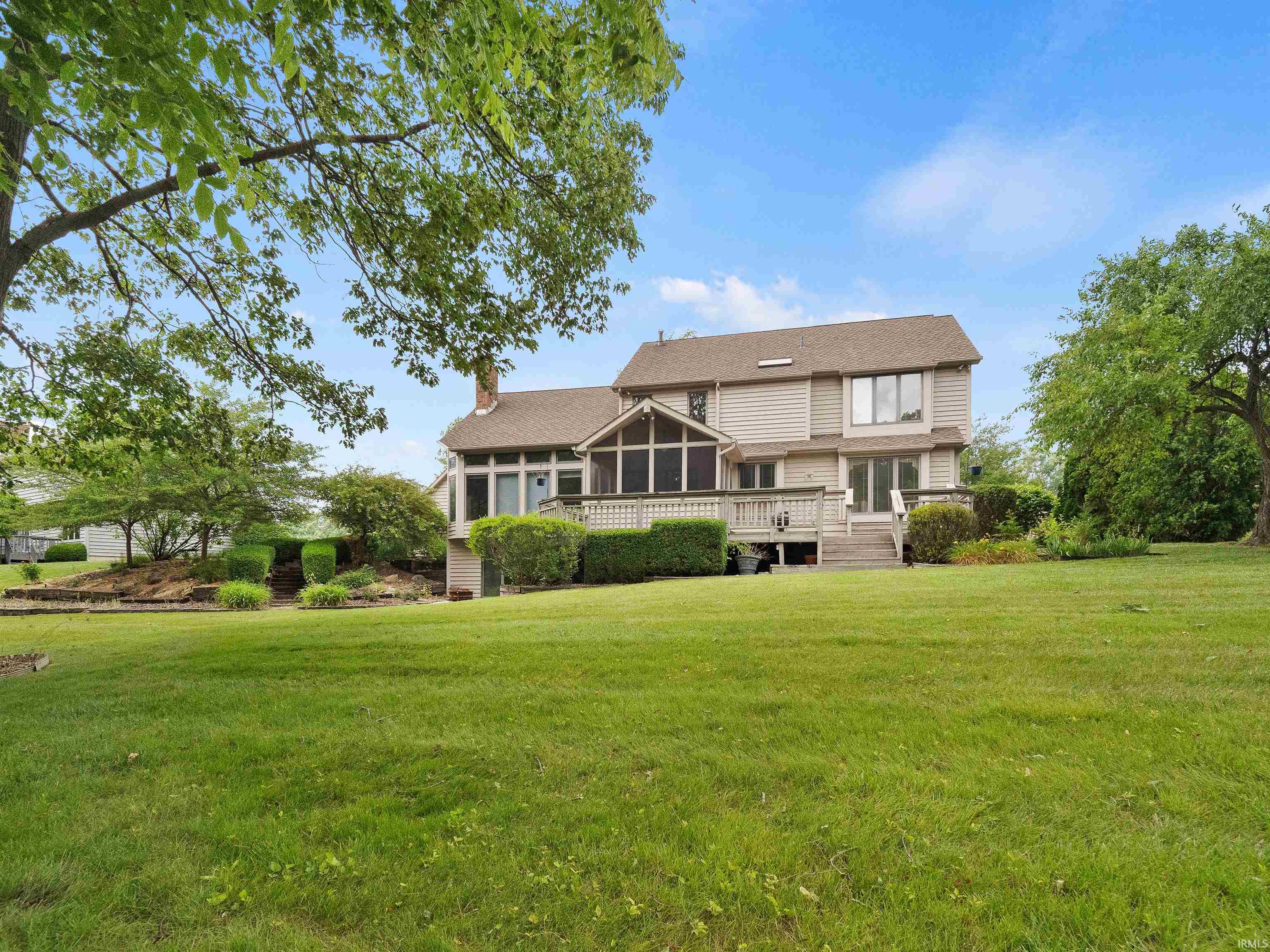 12215 Glen Lake
