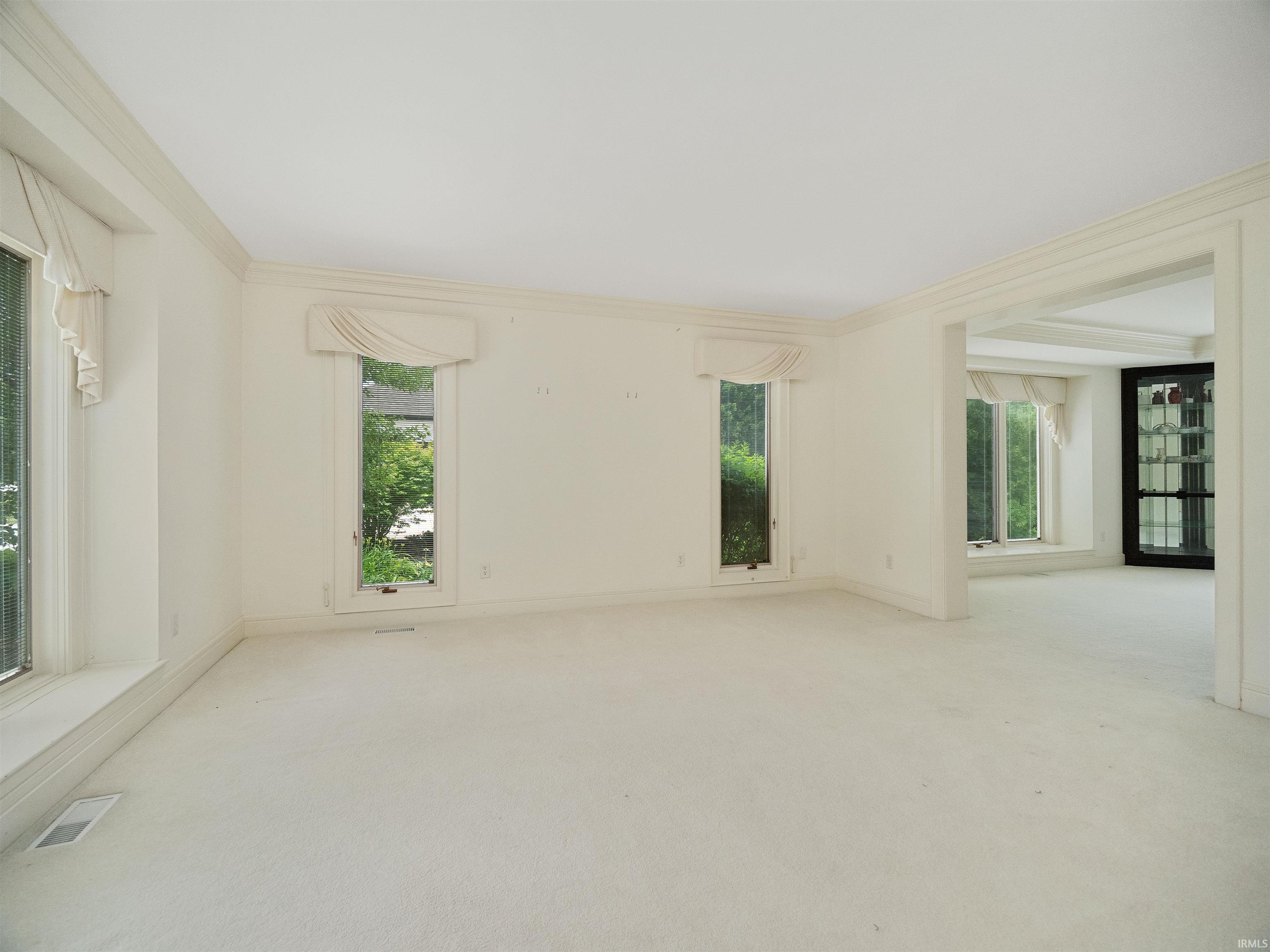 12215 Glen Lake