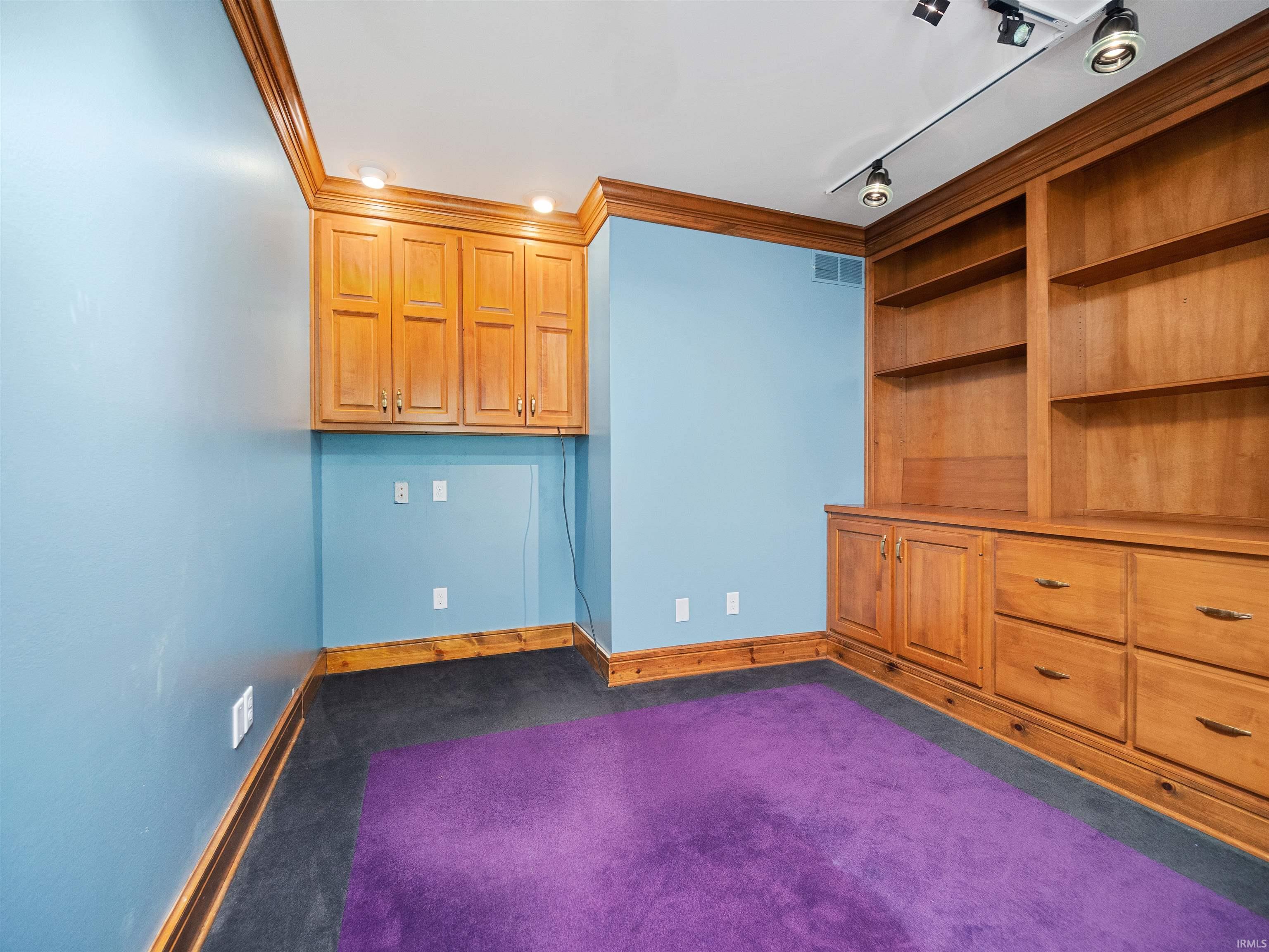 12215 Glen Lake