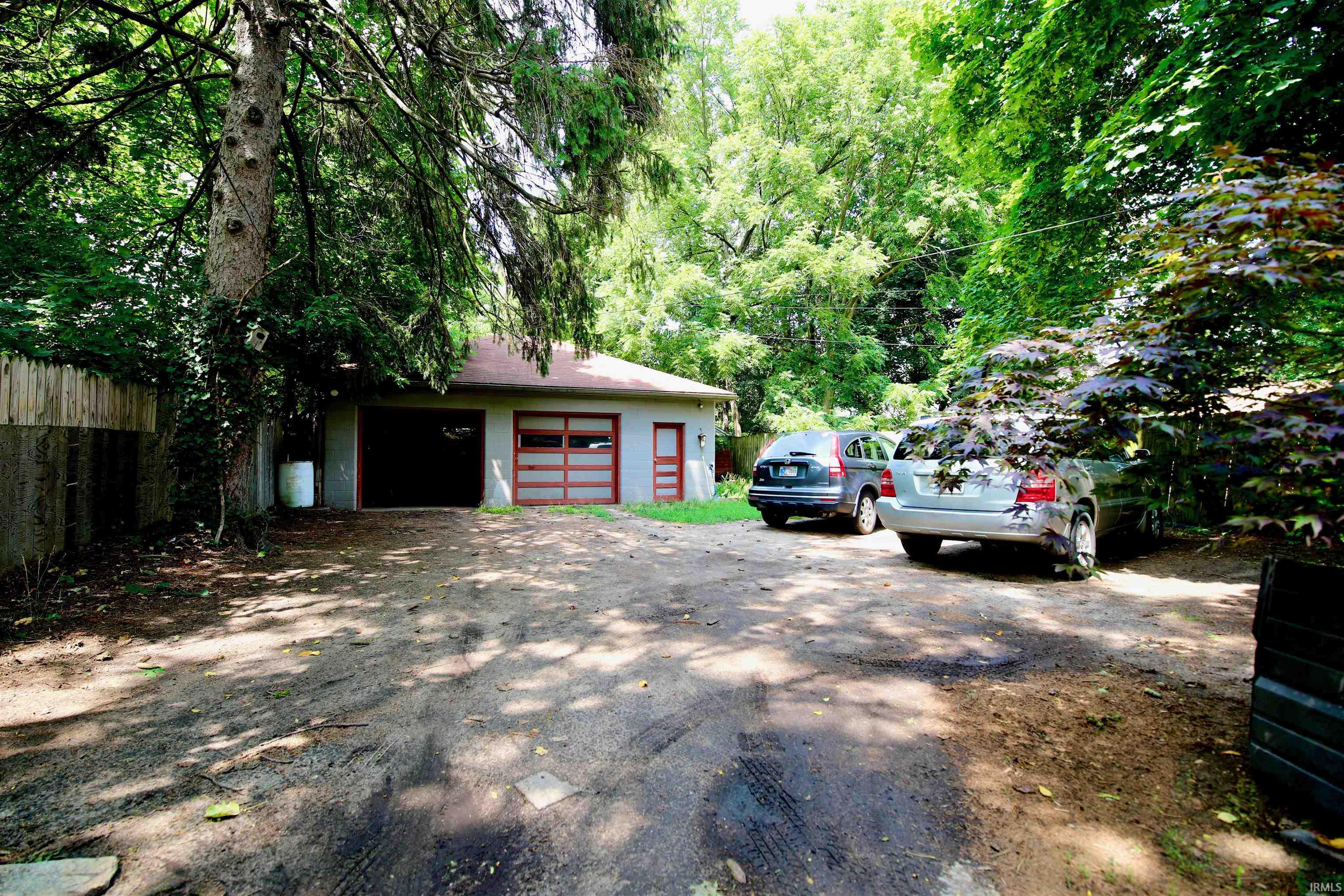 614 Beardsley