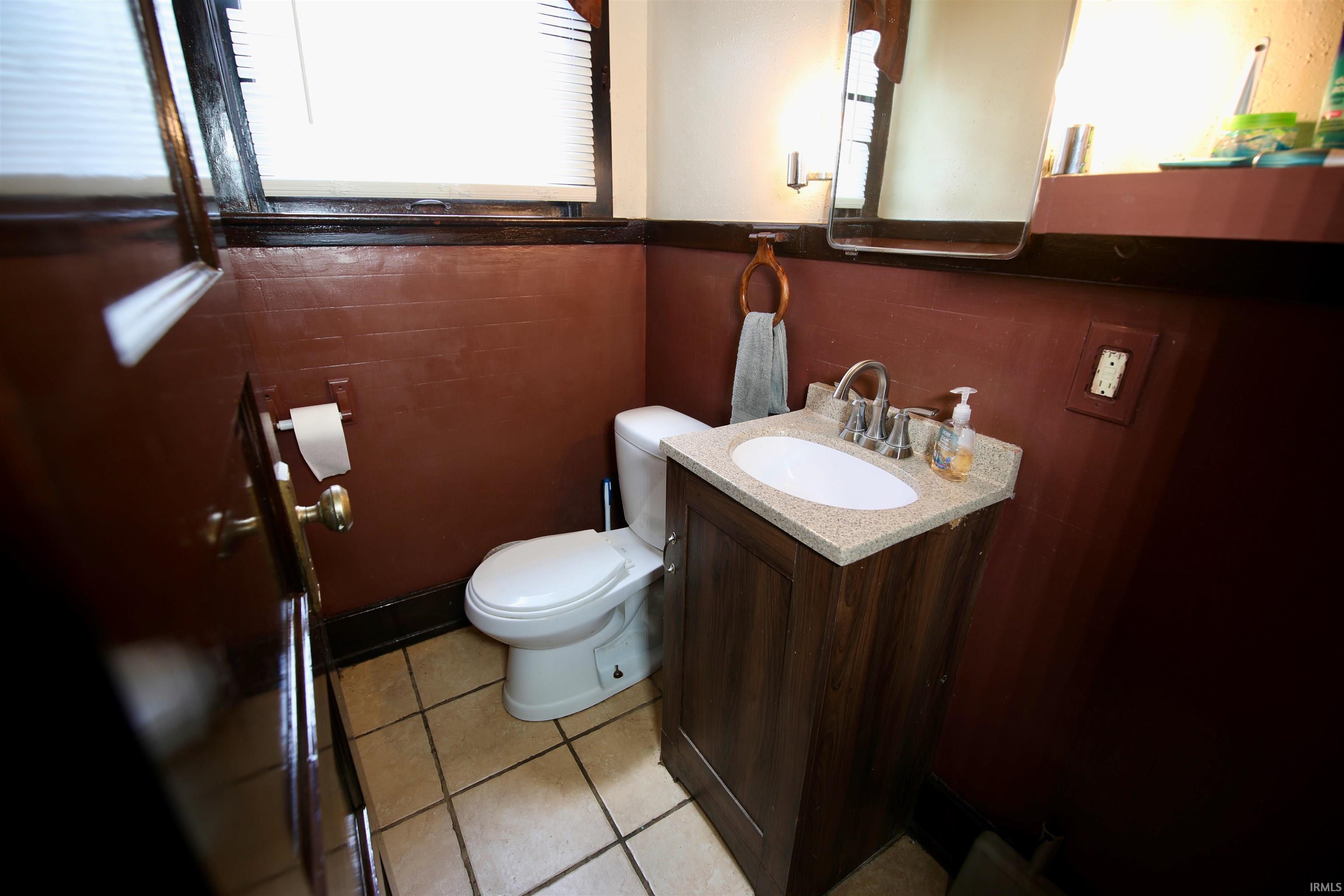 614 Beardsley