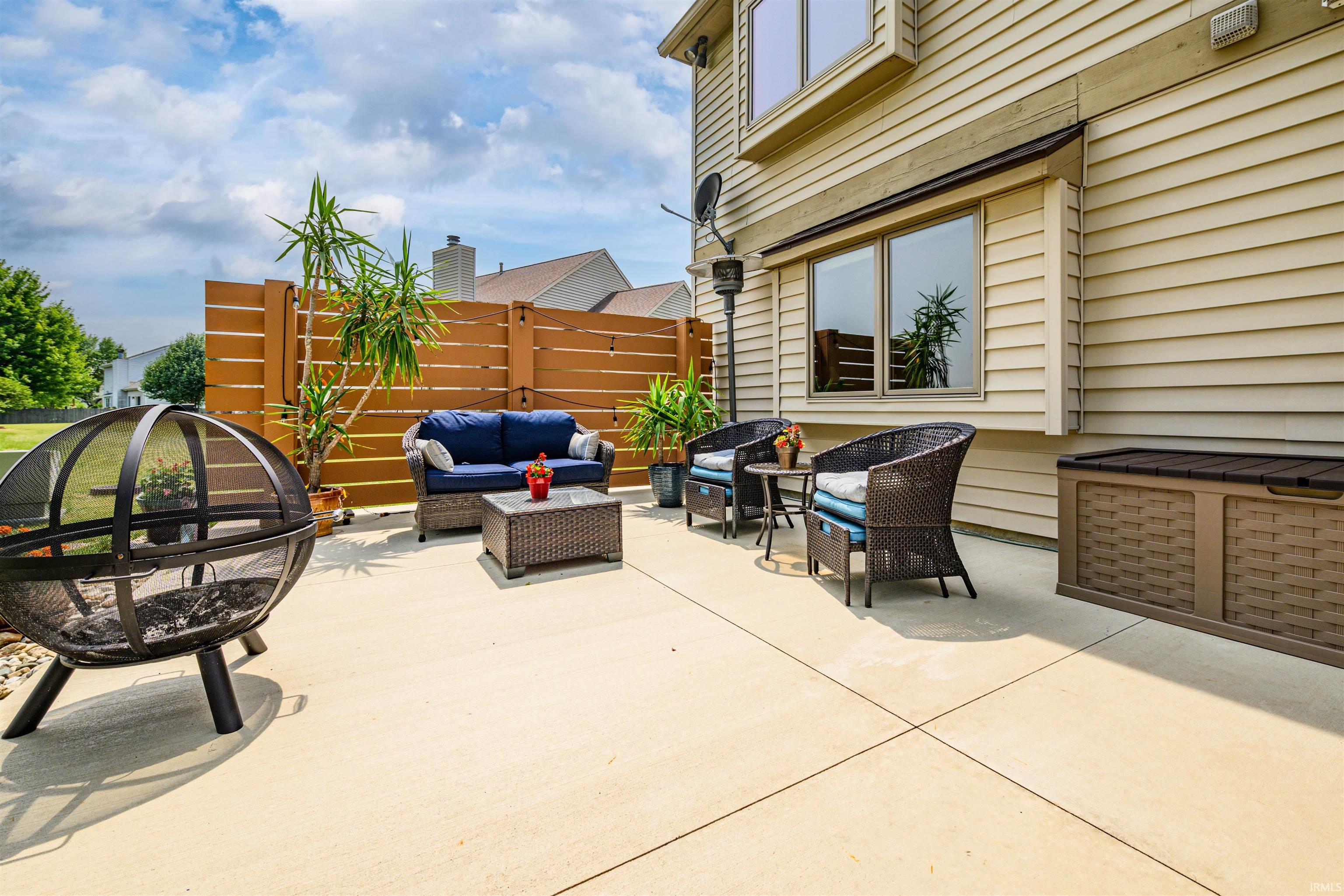 2819 Walnut