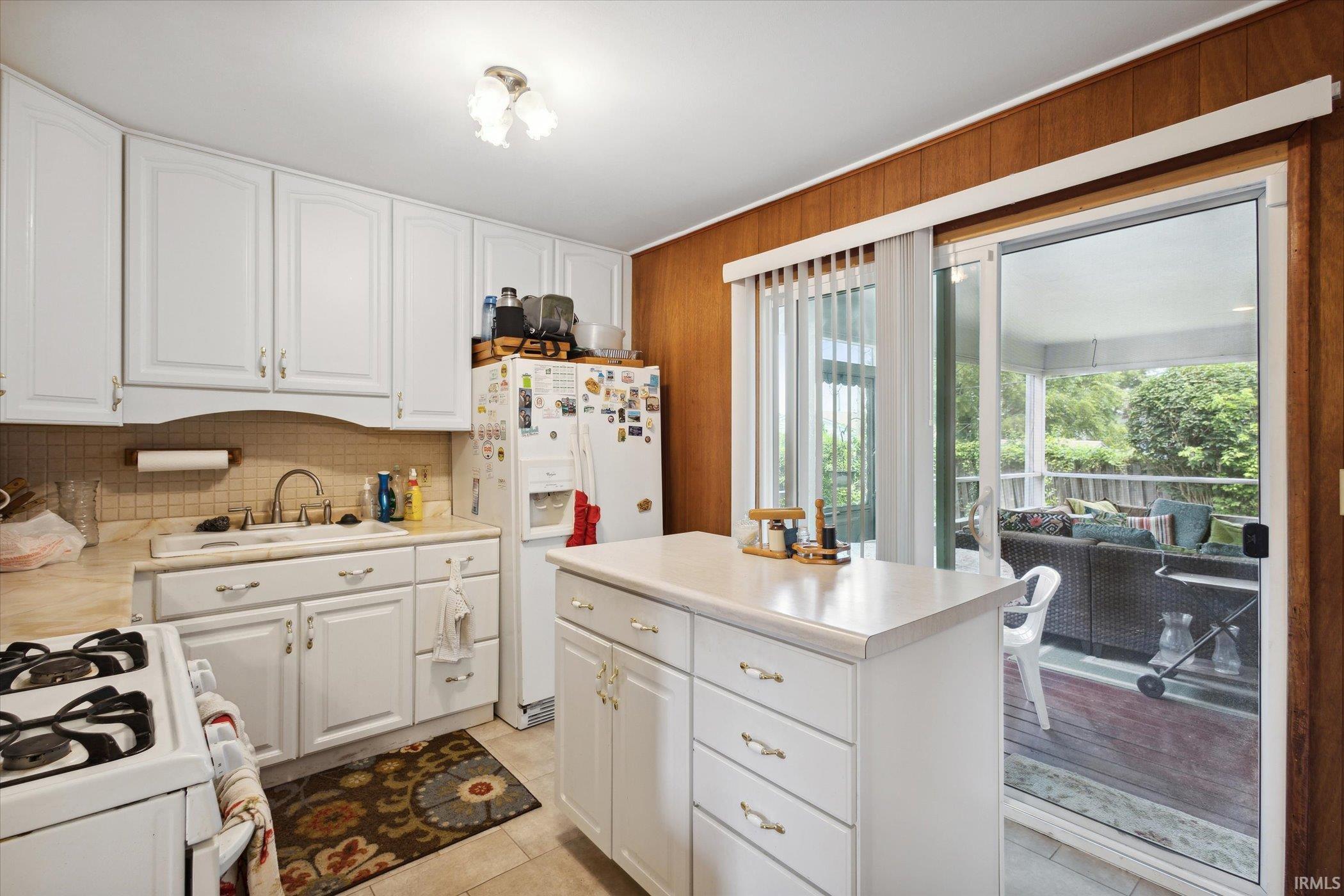 4530 Macdougall