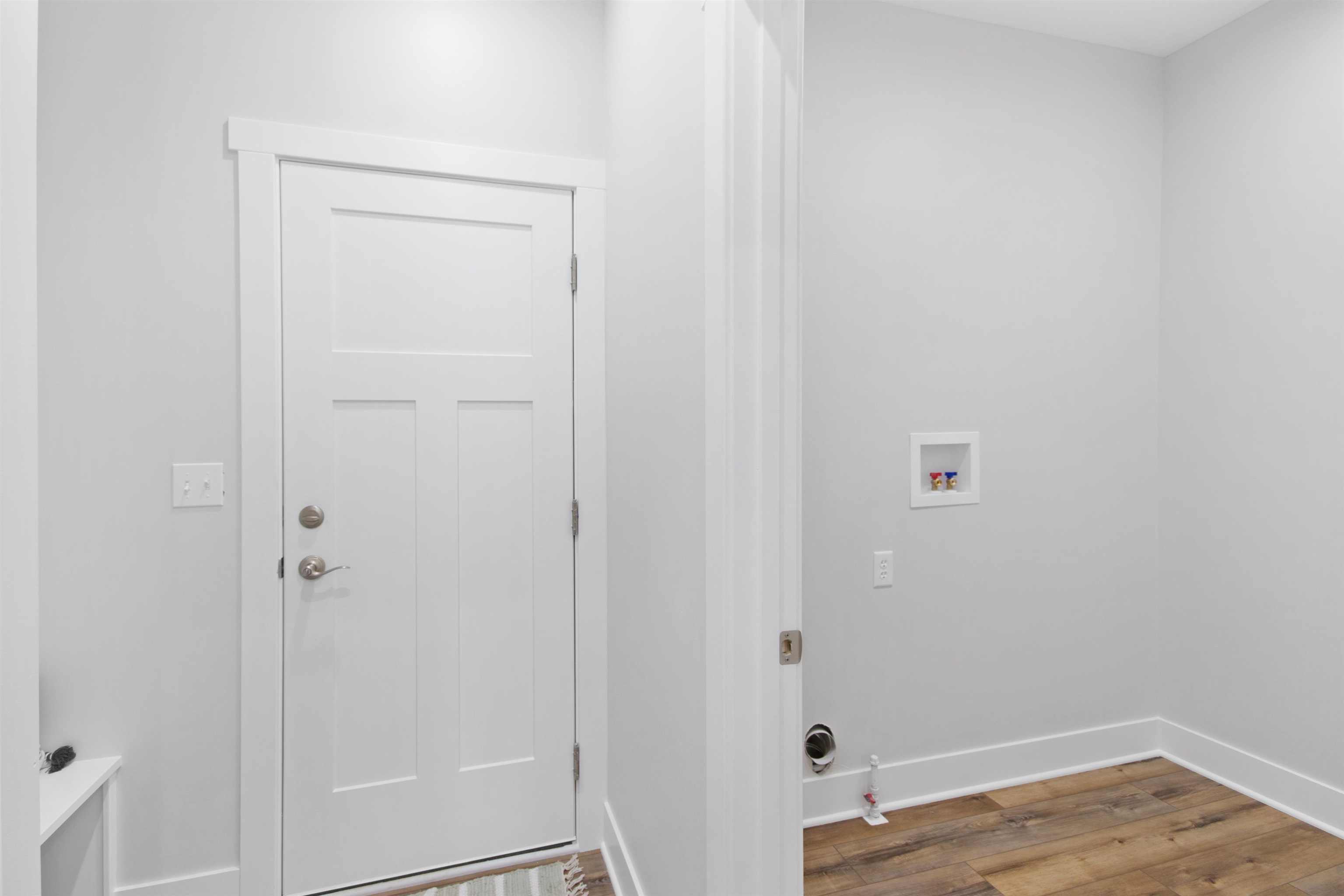 1610 Stoneham