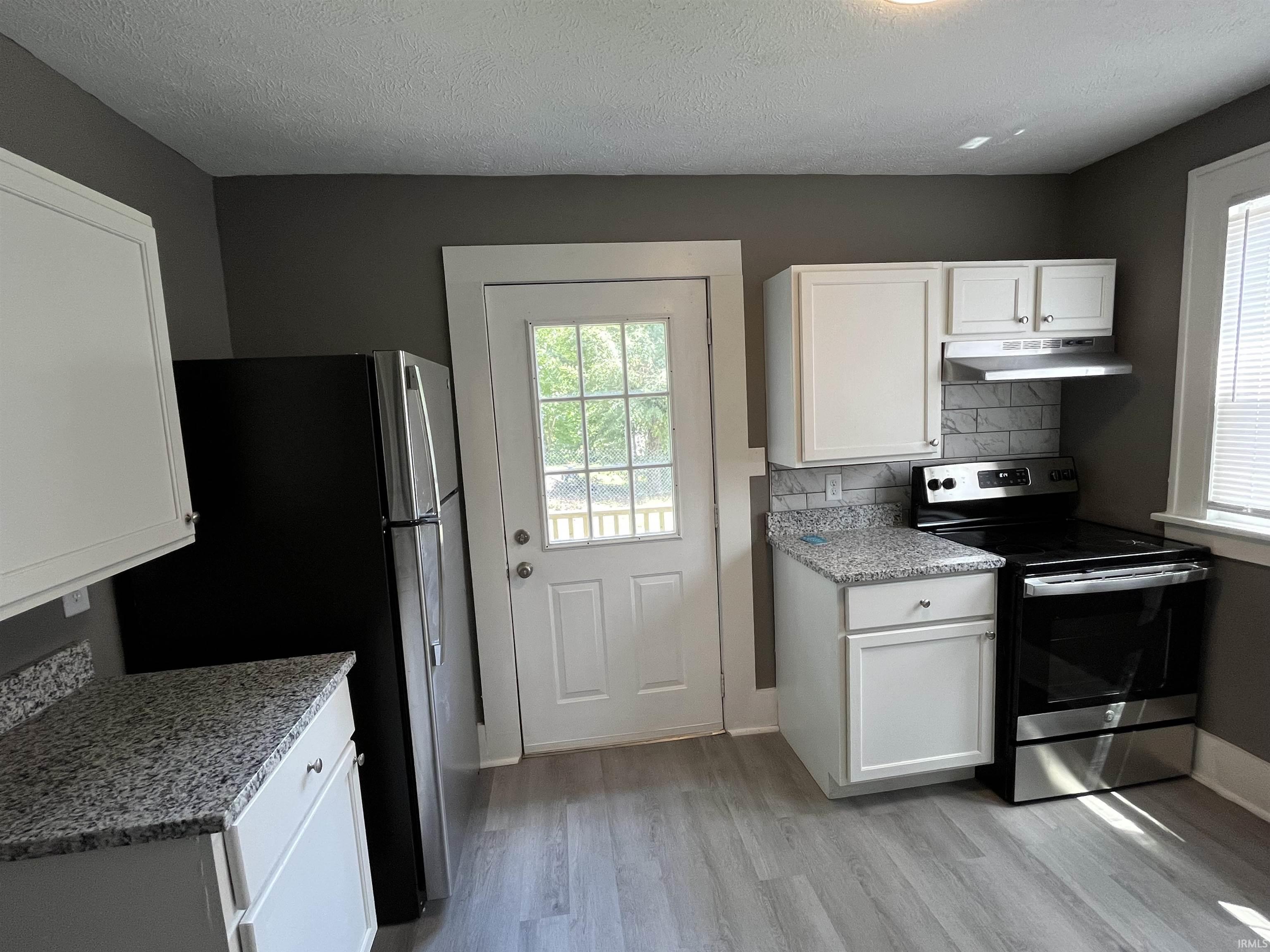 1512 Carroll