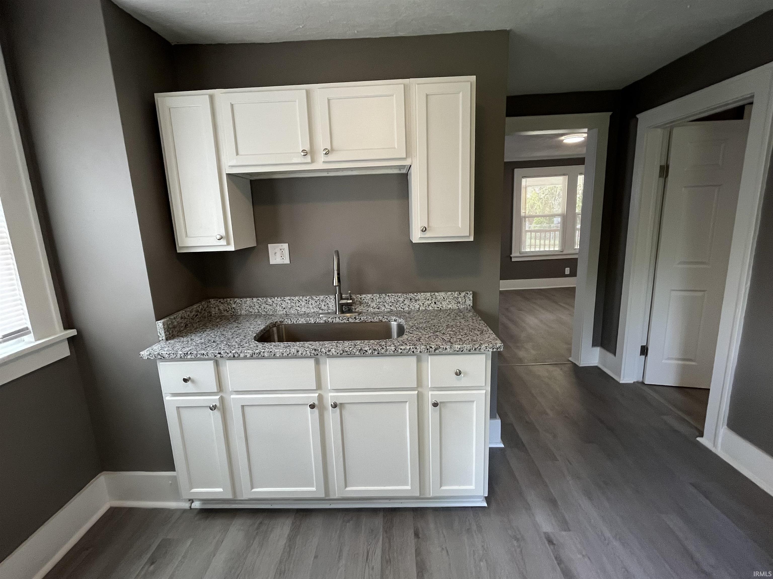1512 Carroll