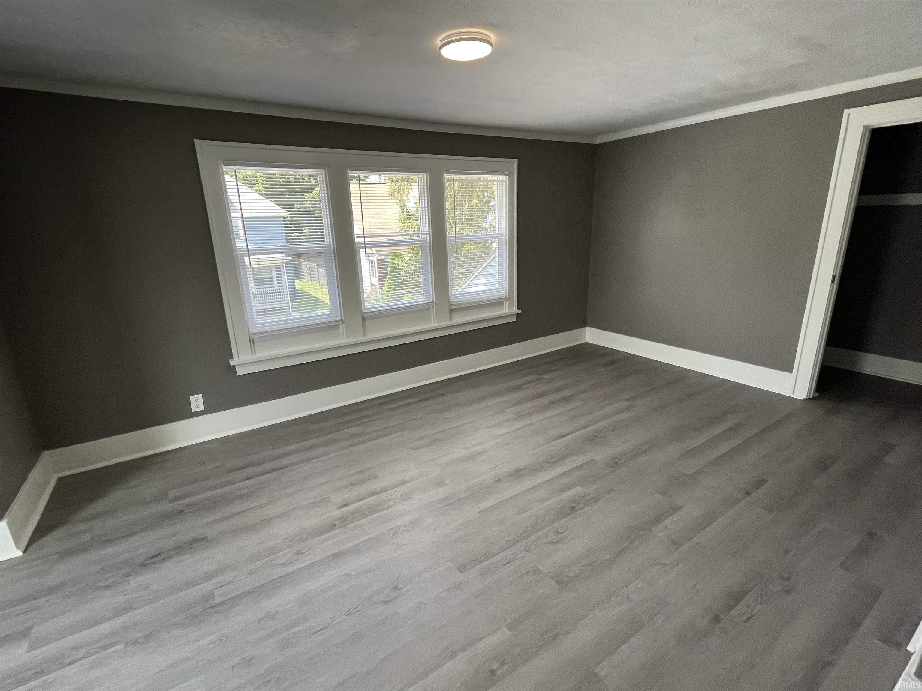1512 Carroll