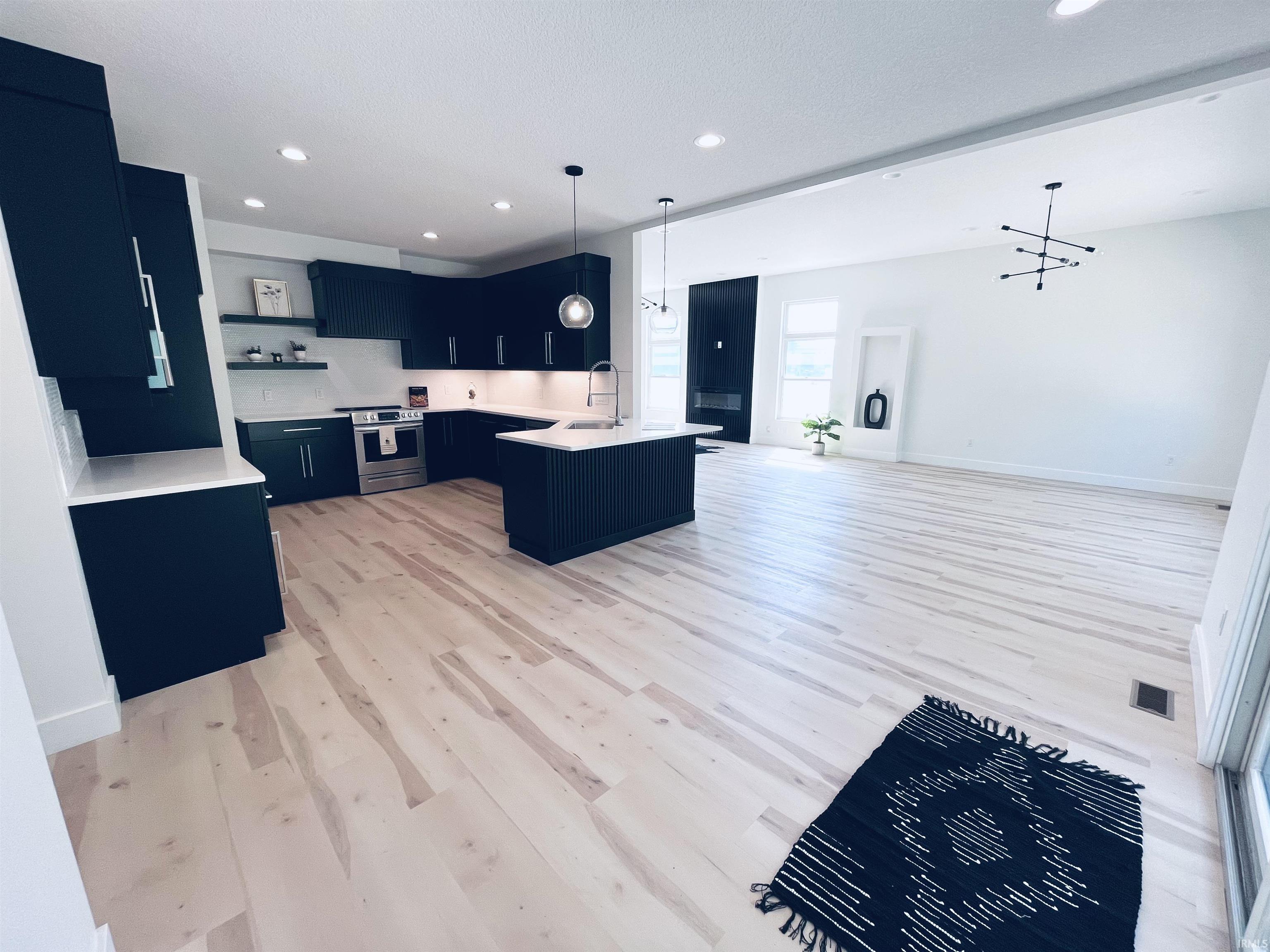 575 Sandringham
