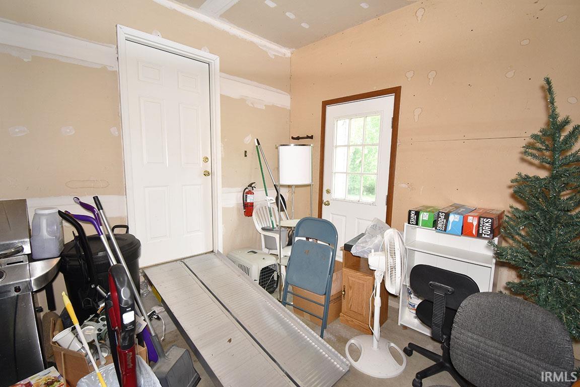 615 Redbud