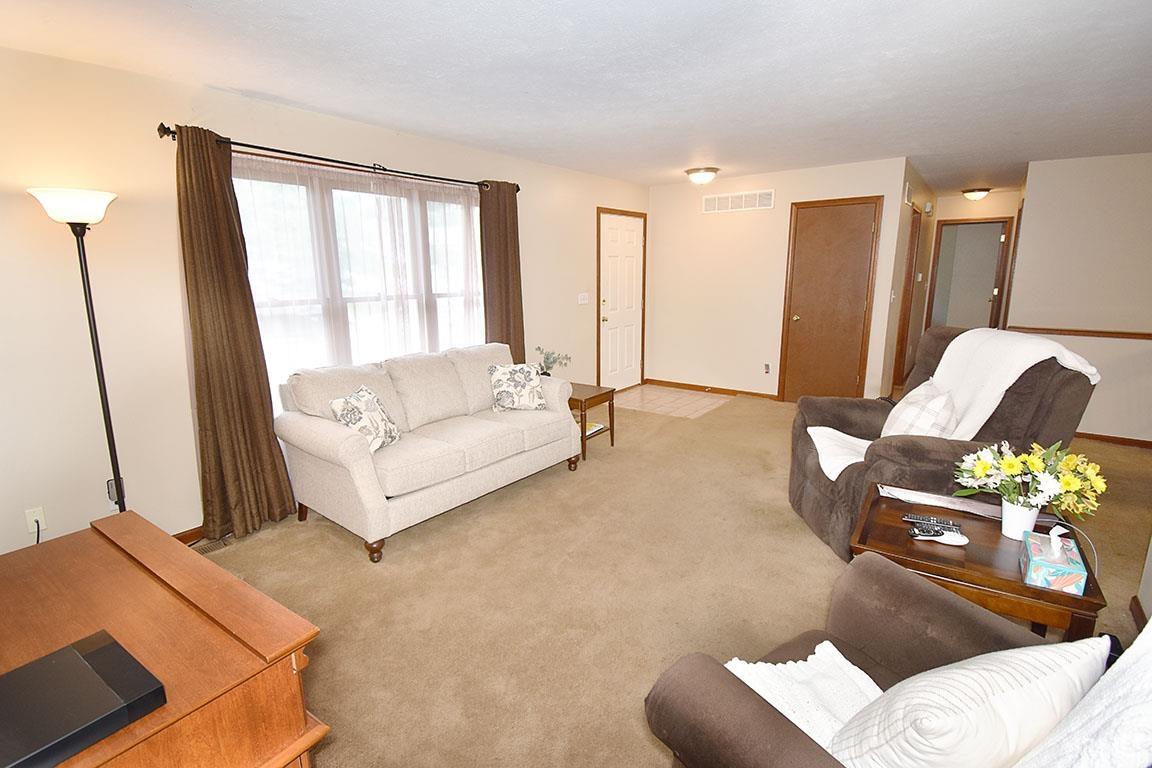 615 Redbud