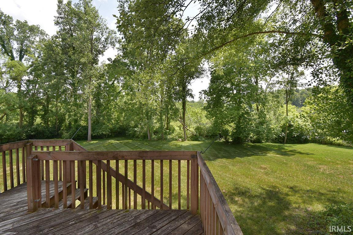 615 Redbud