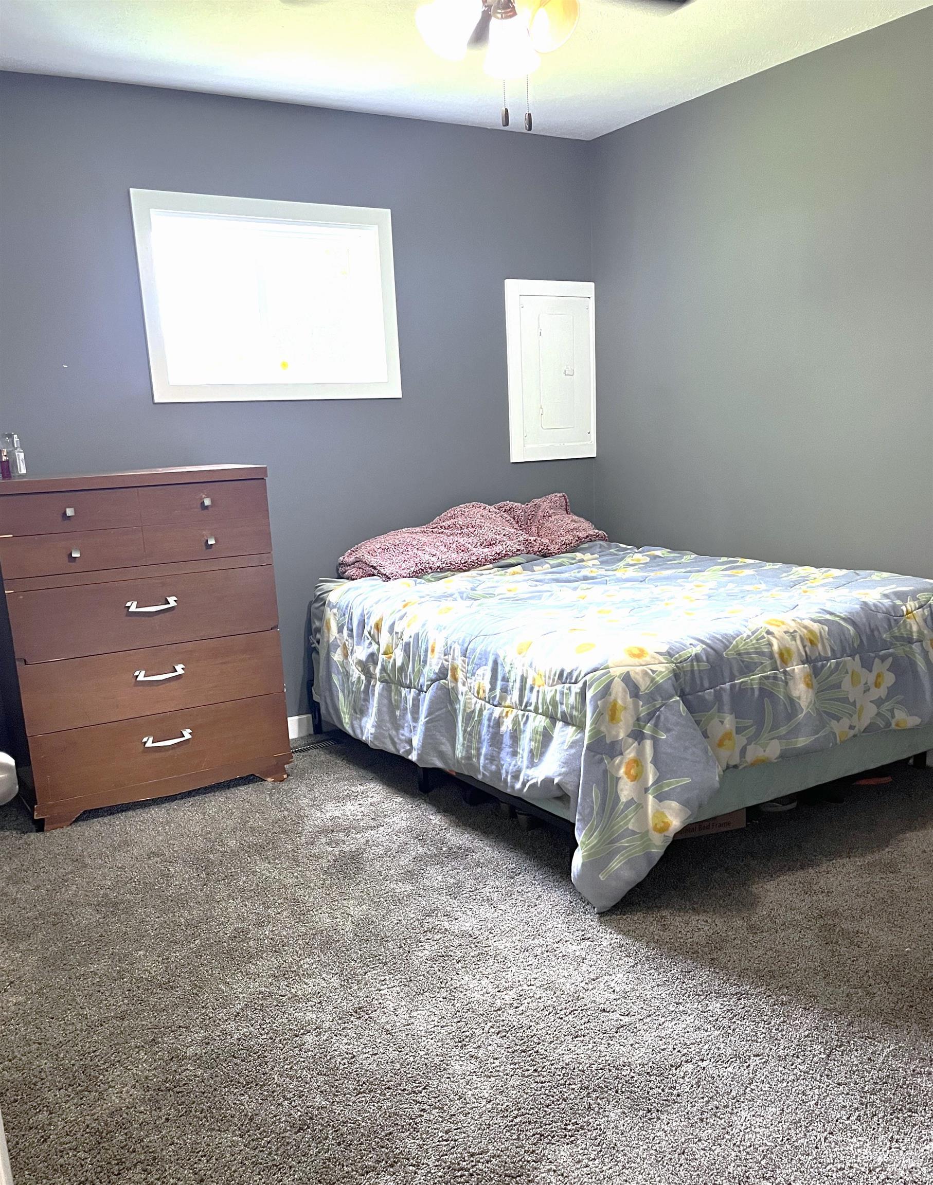 1136 Byron