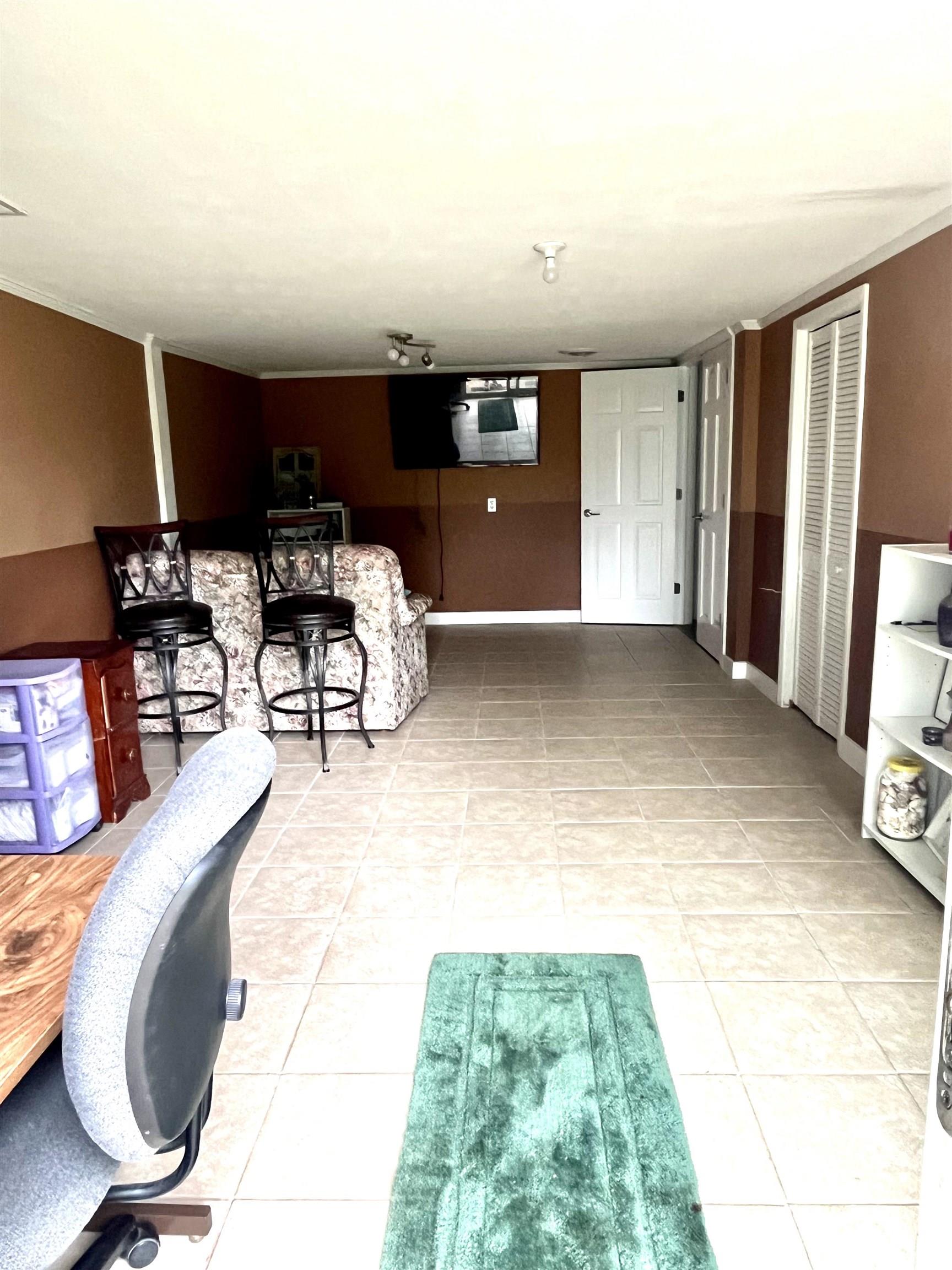 1136 Byron