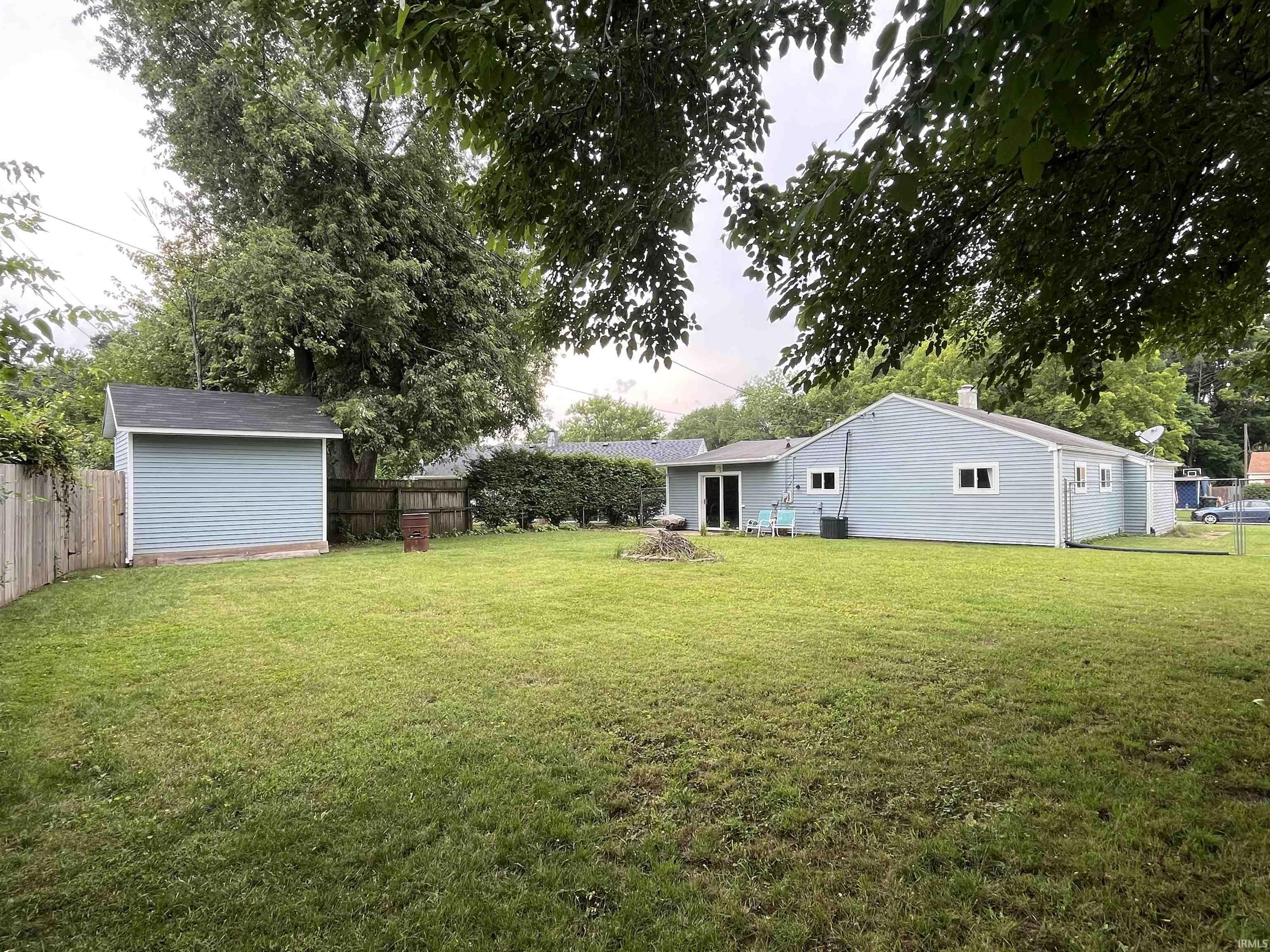 1136 Byron