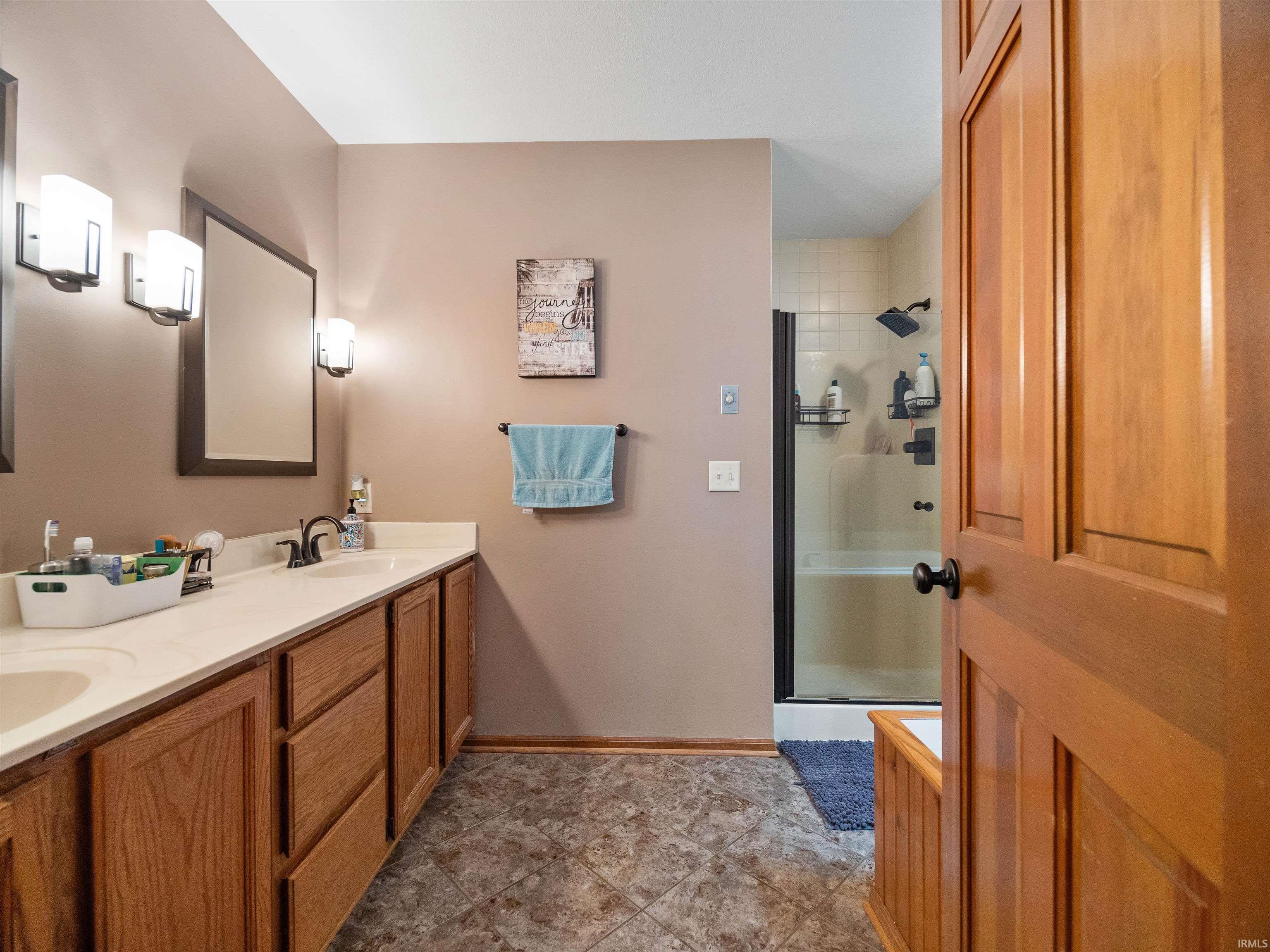6125 Shadow Ridge