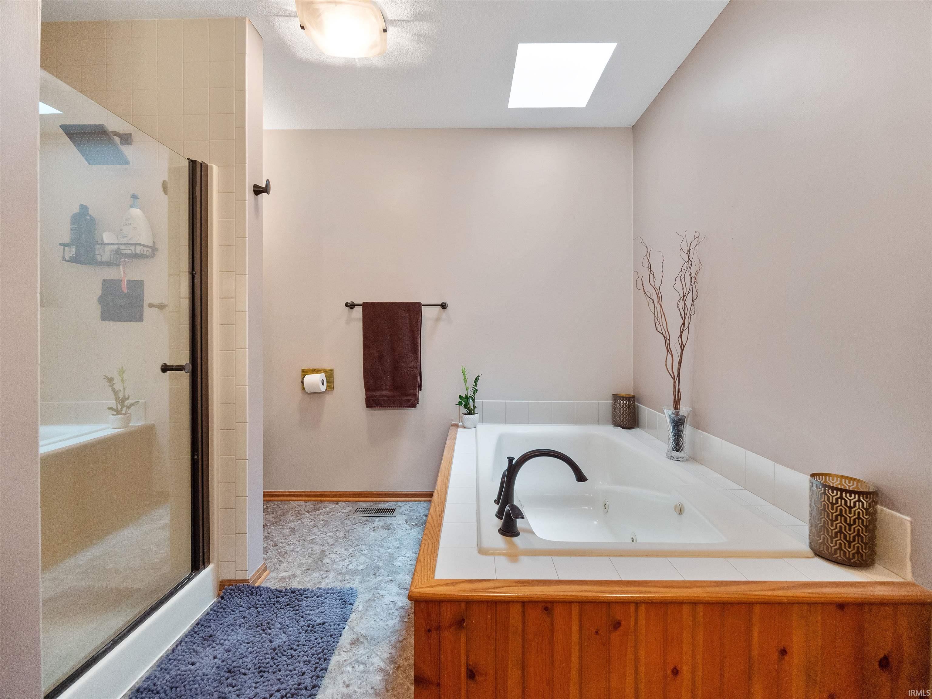 6125 Shadow Ridge