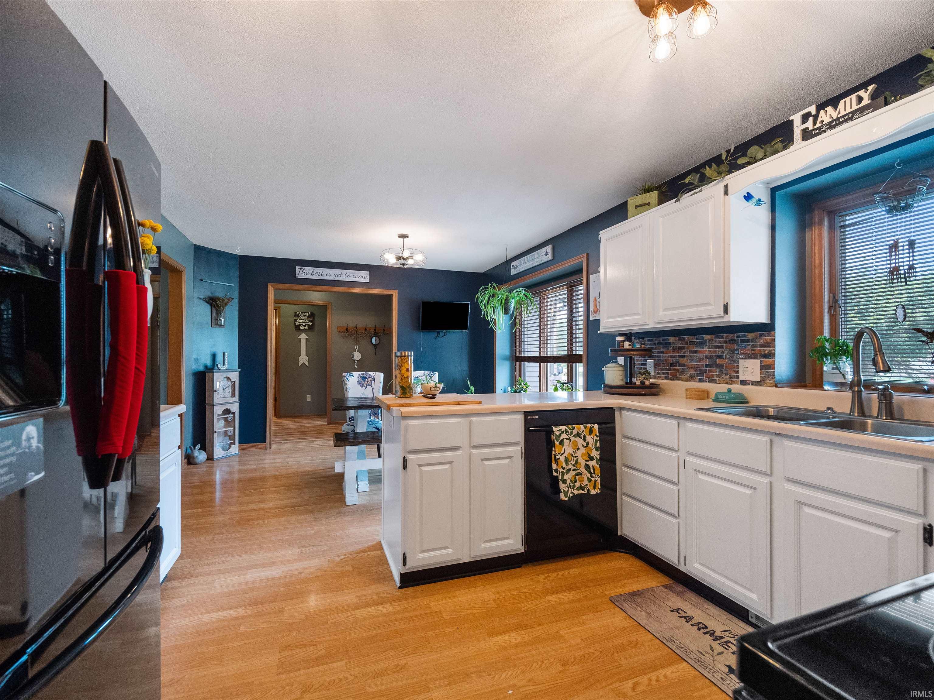 6125 Shadow Ridge