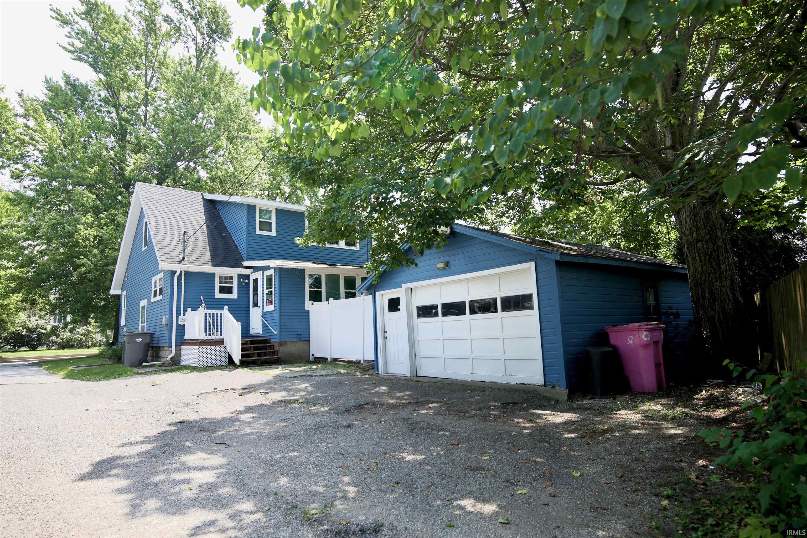 1415 Main