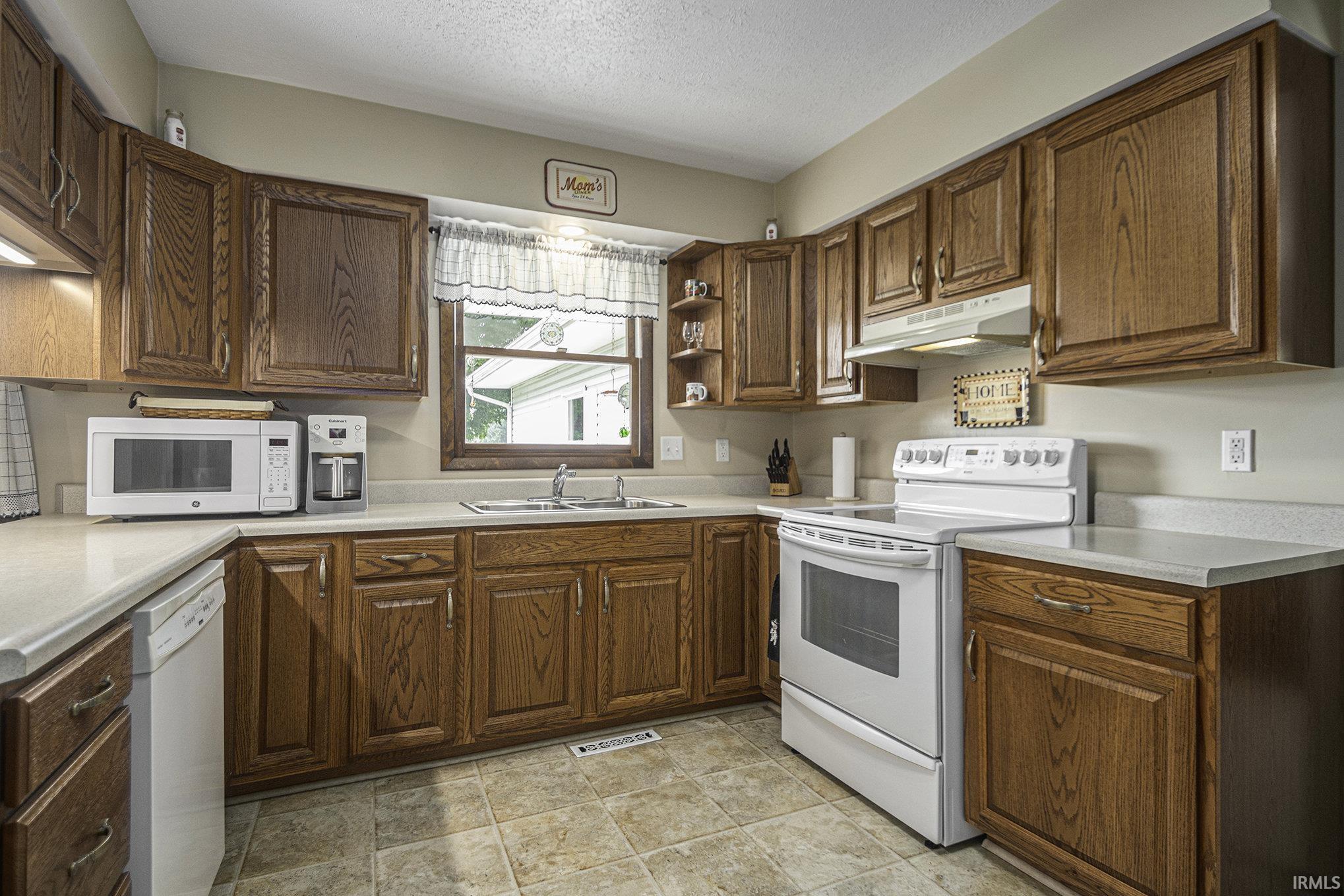 24945 North Shore