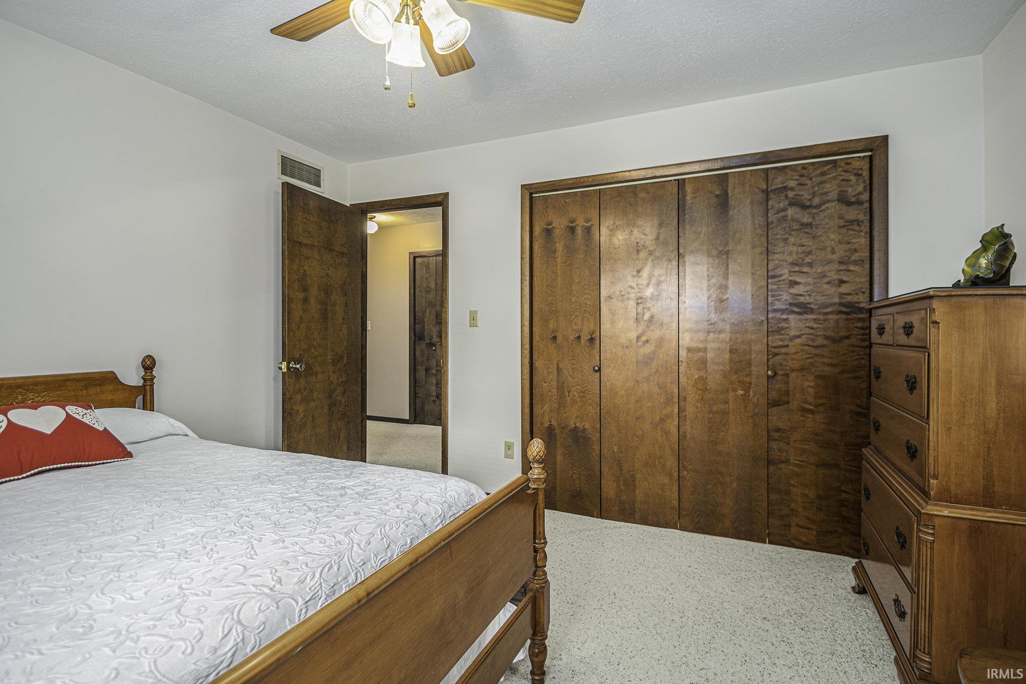 24945 North Shore