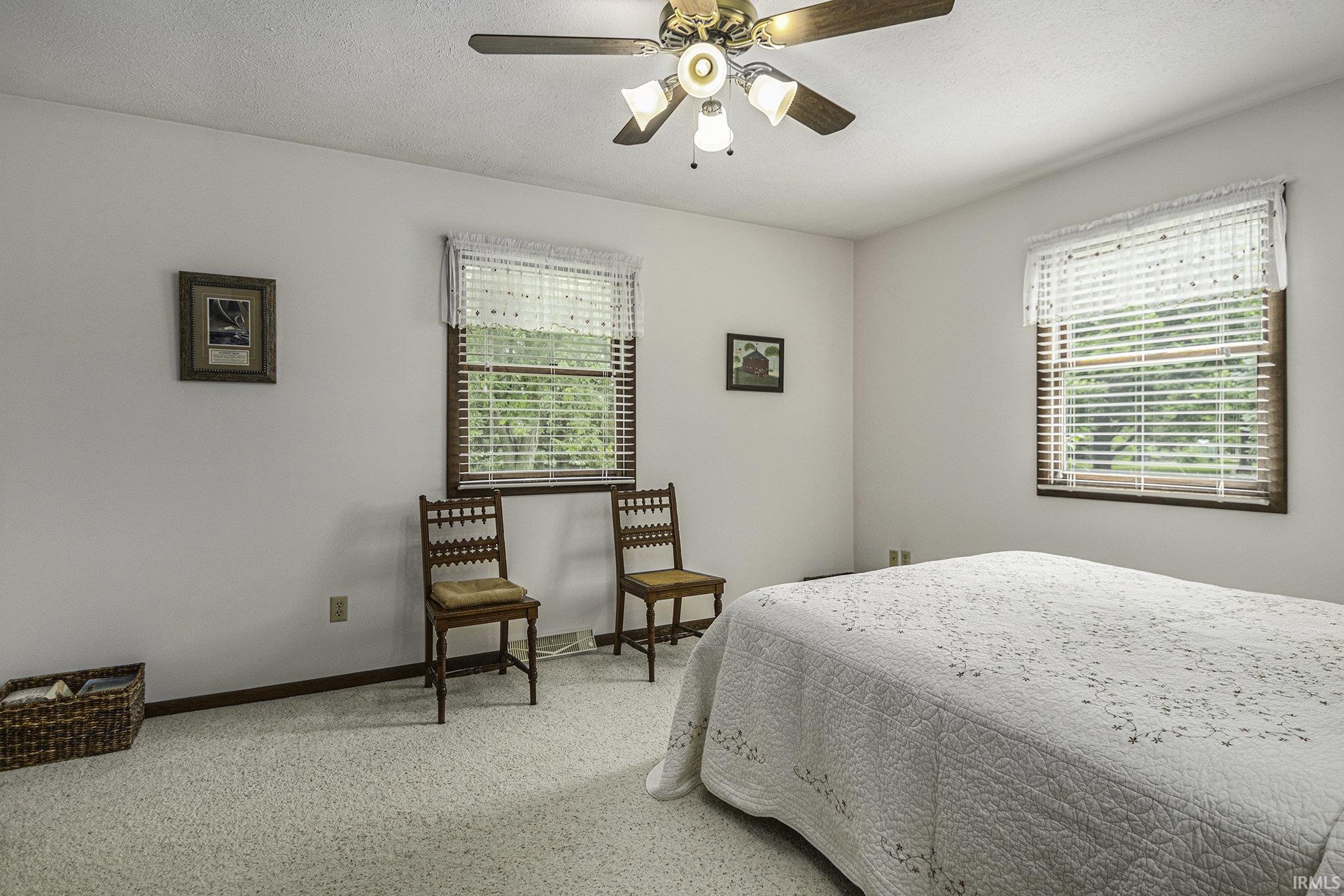 24945 North Shore