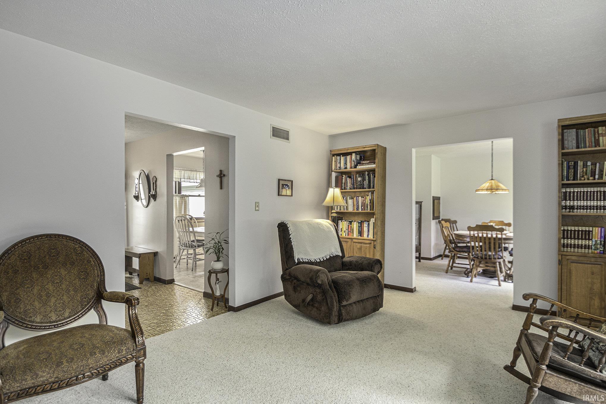24945 North Shore