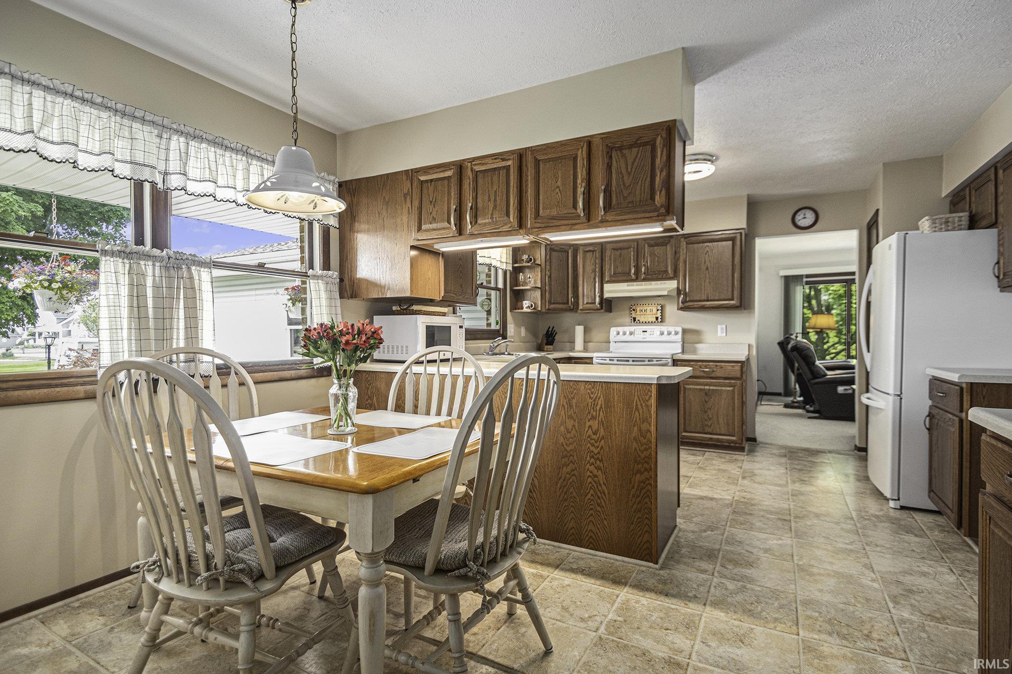 24945 North Shore