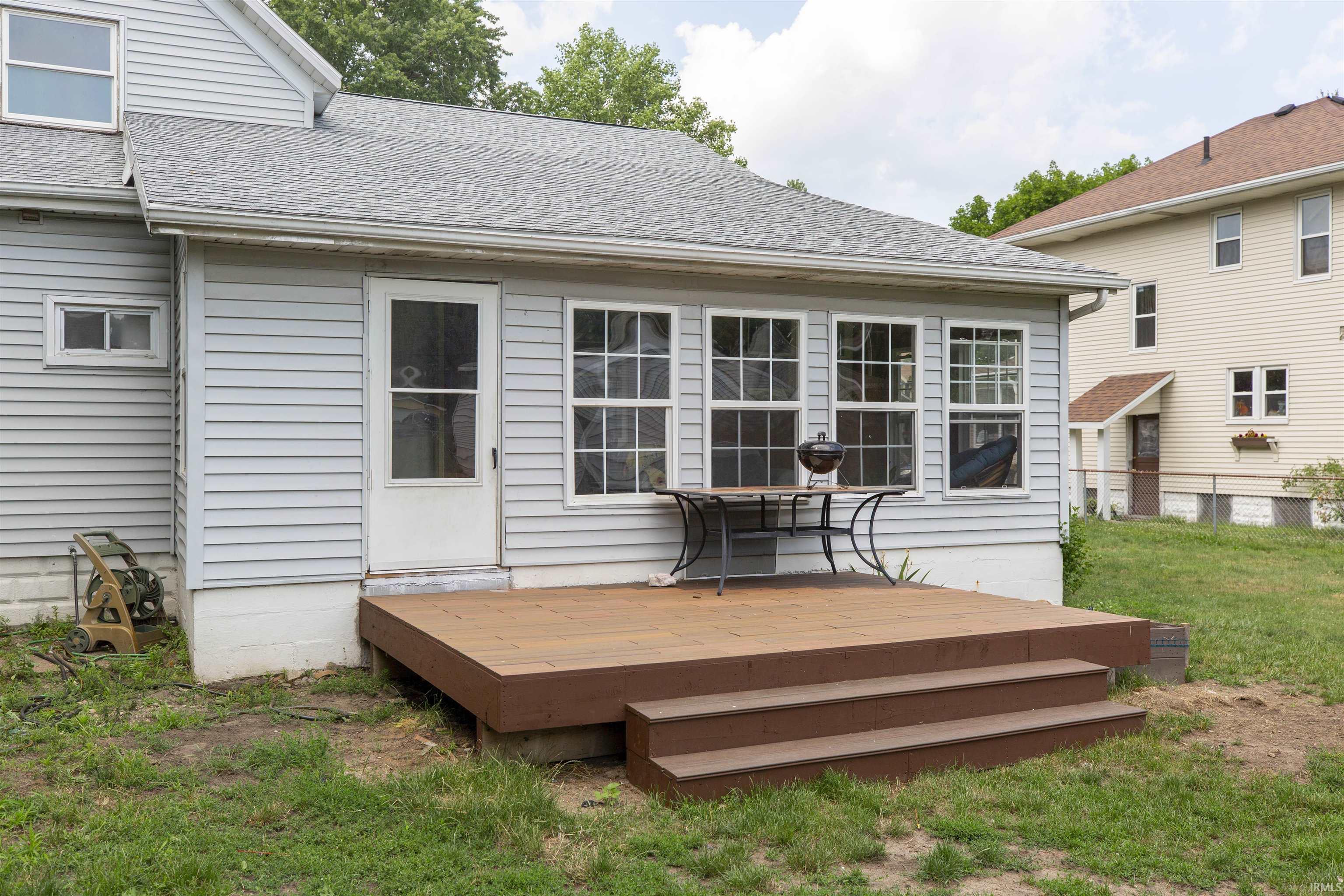 619 Maple Row