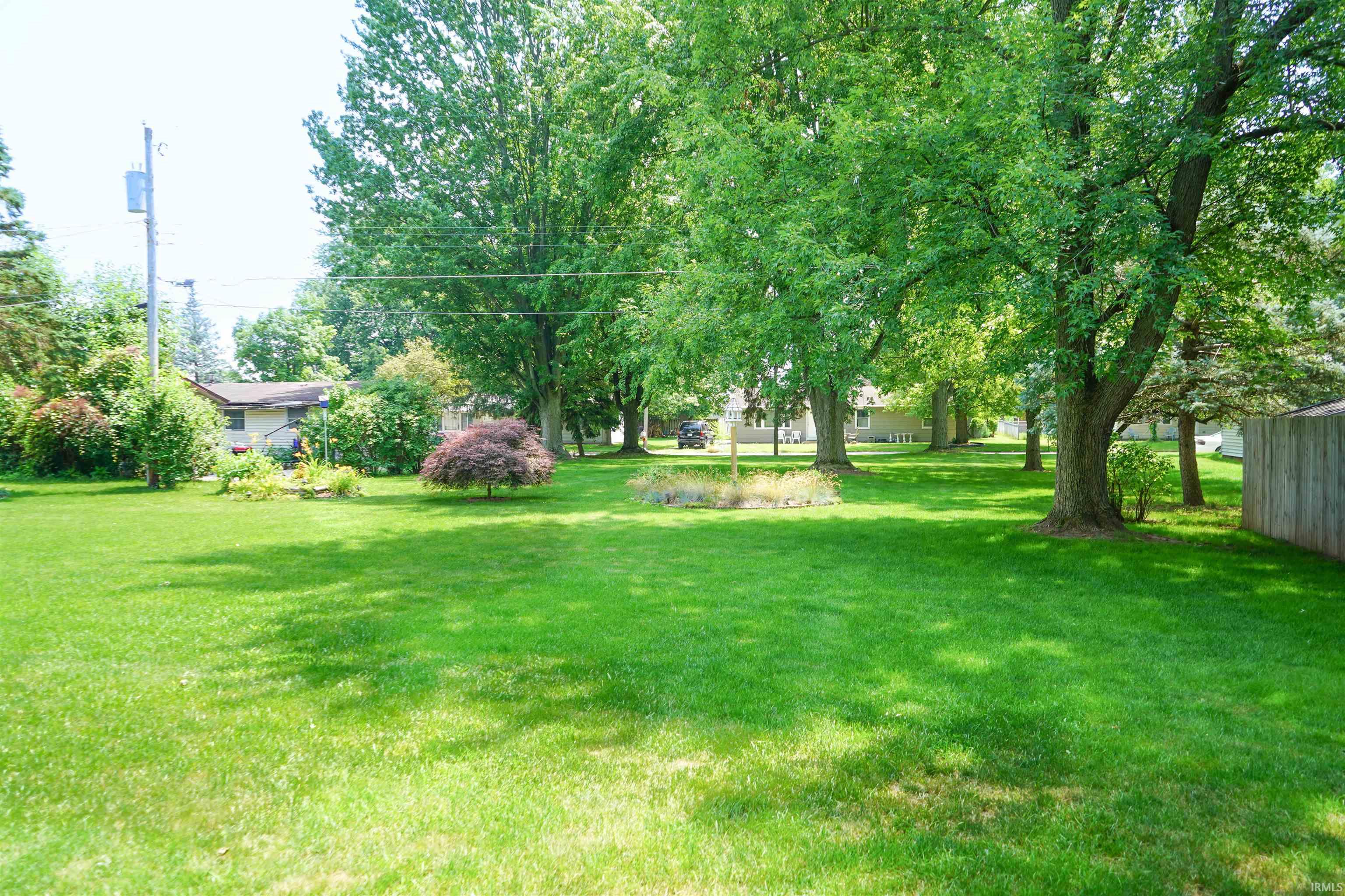 1601 Greenhill