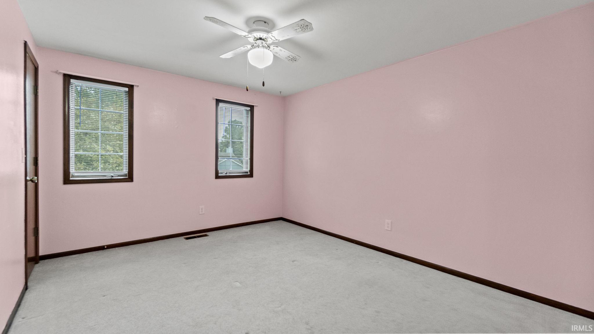 8819 Glenrock