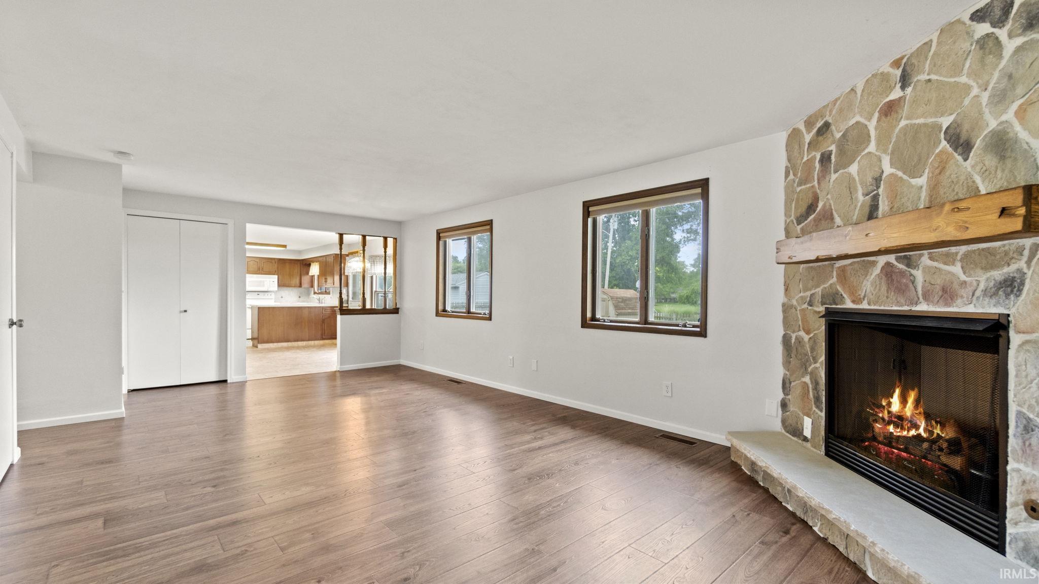 8819 Glenrock