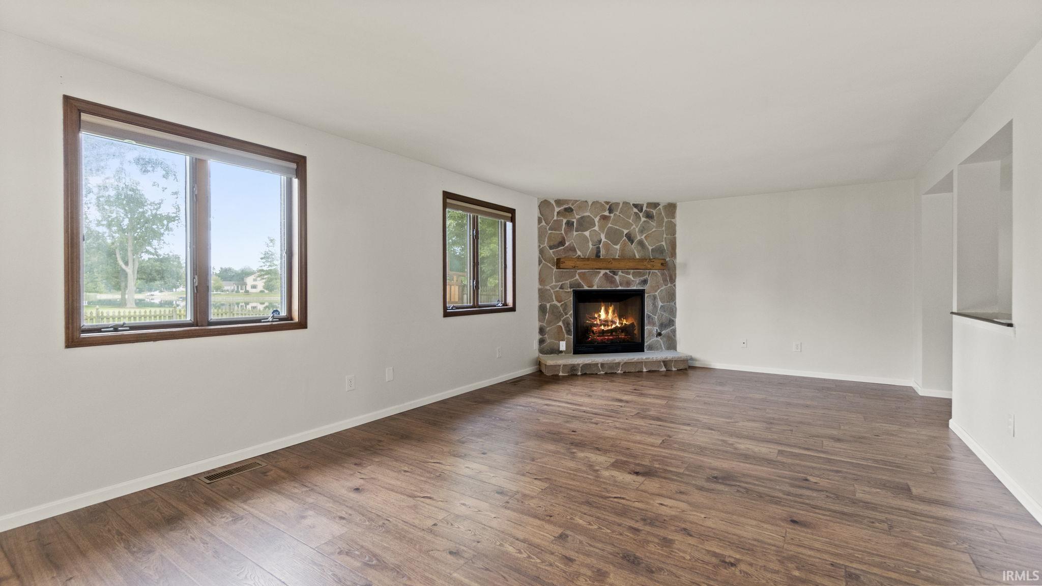 8819 Glenrock