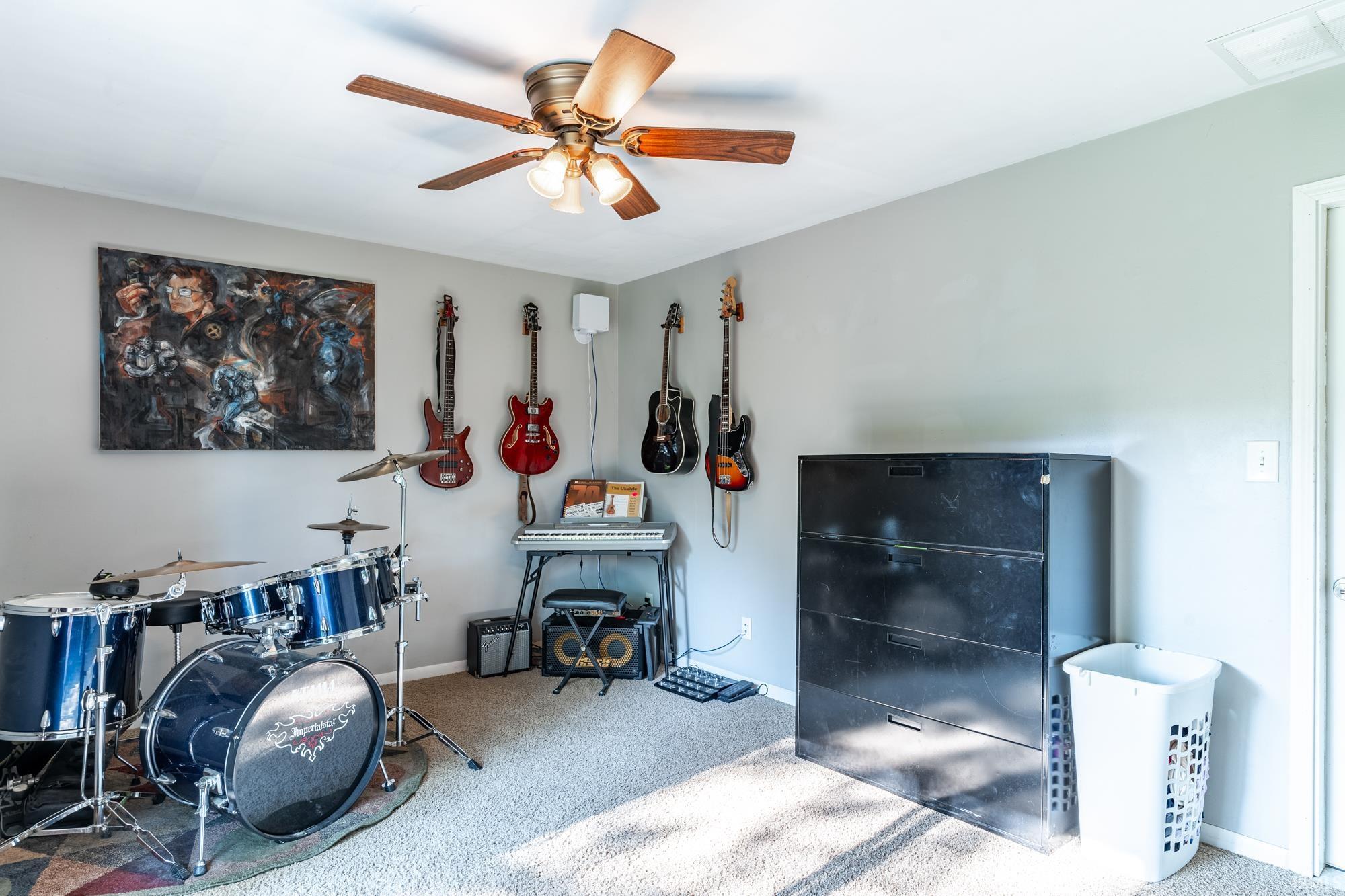 4534 Woodway