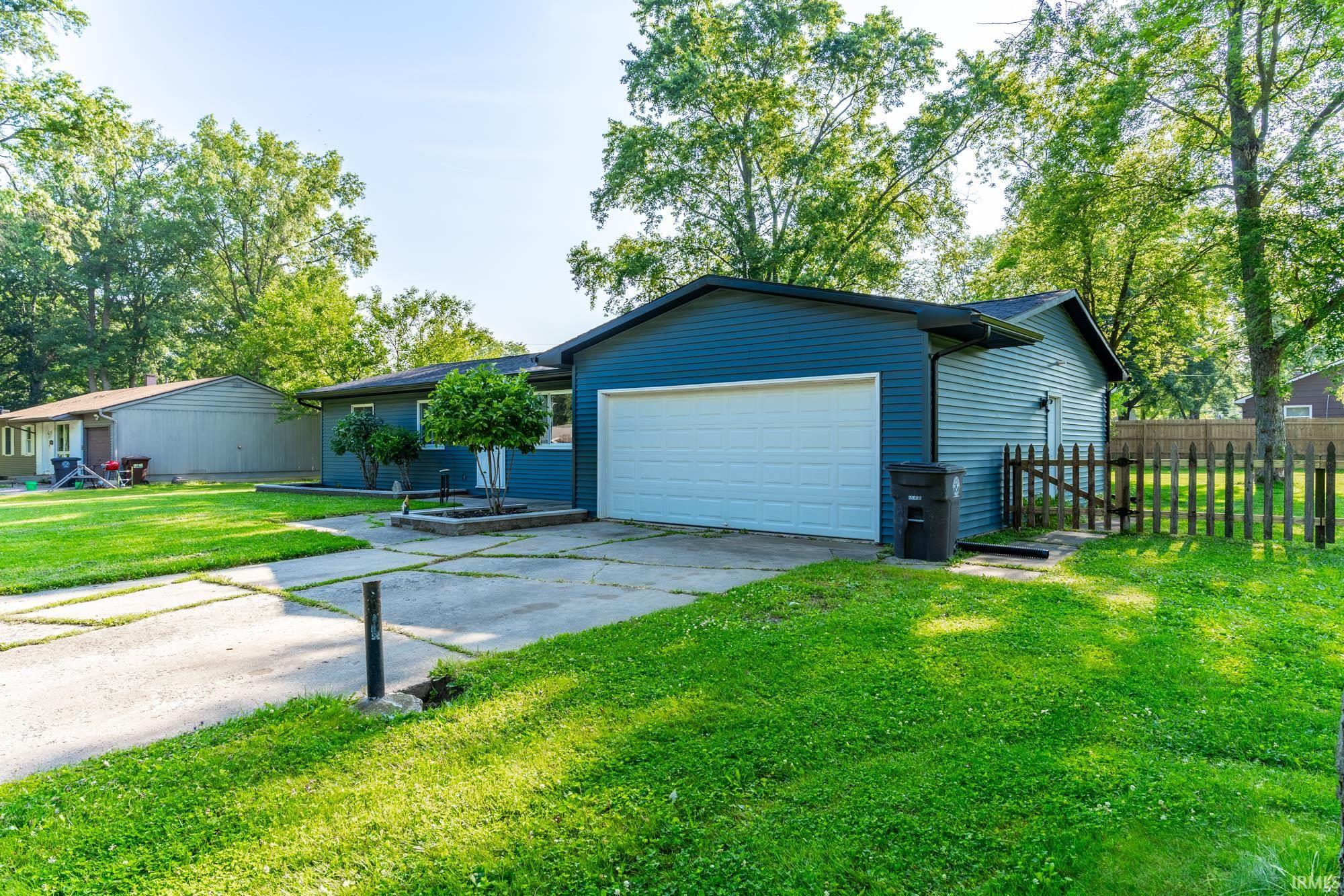 4534 Woodway
