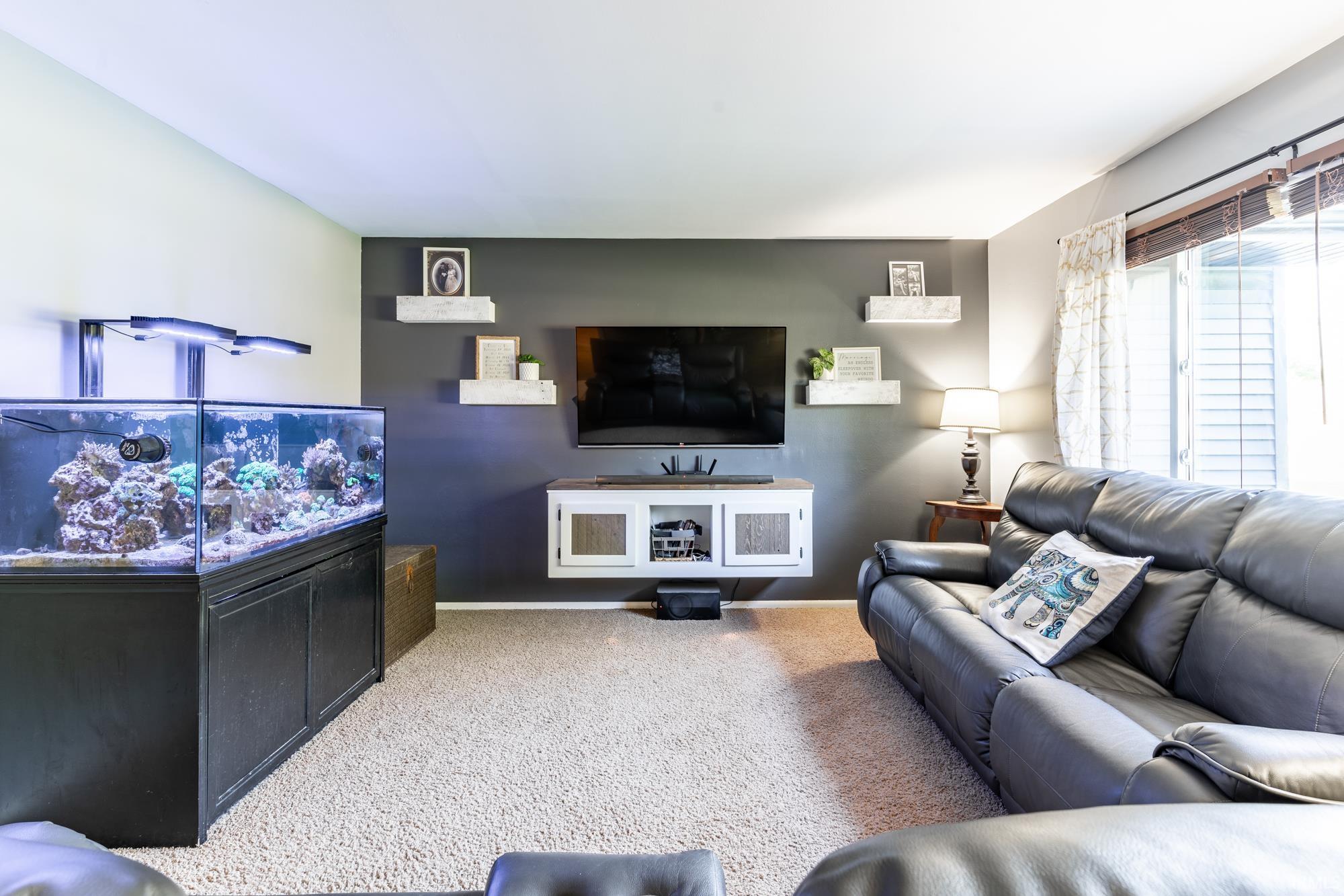 4534 Woodway