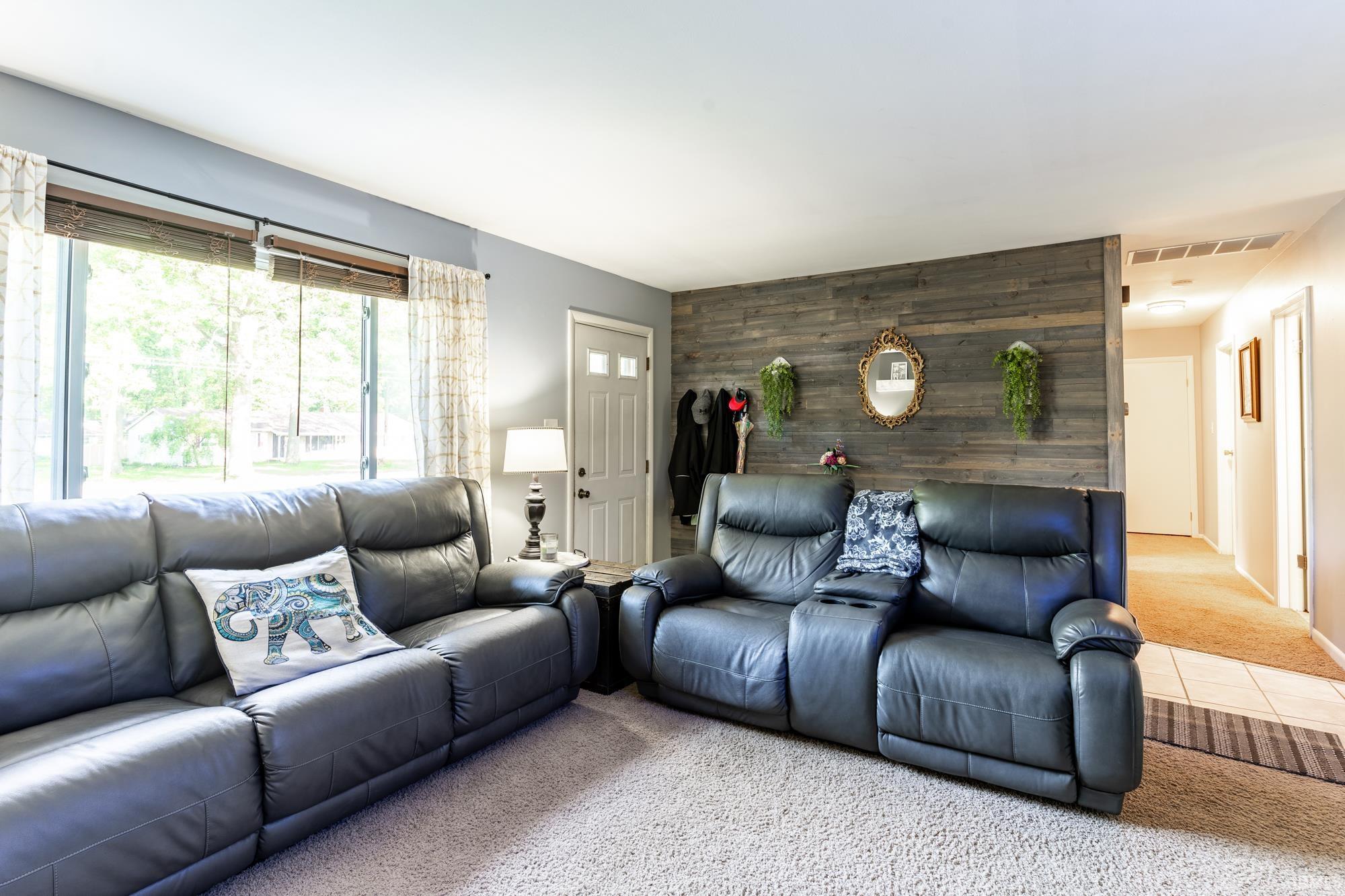 4534 Woodway