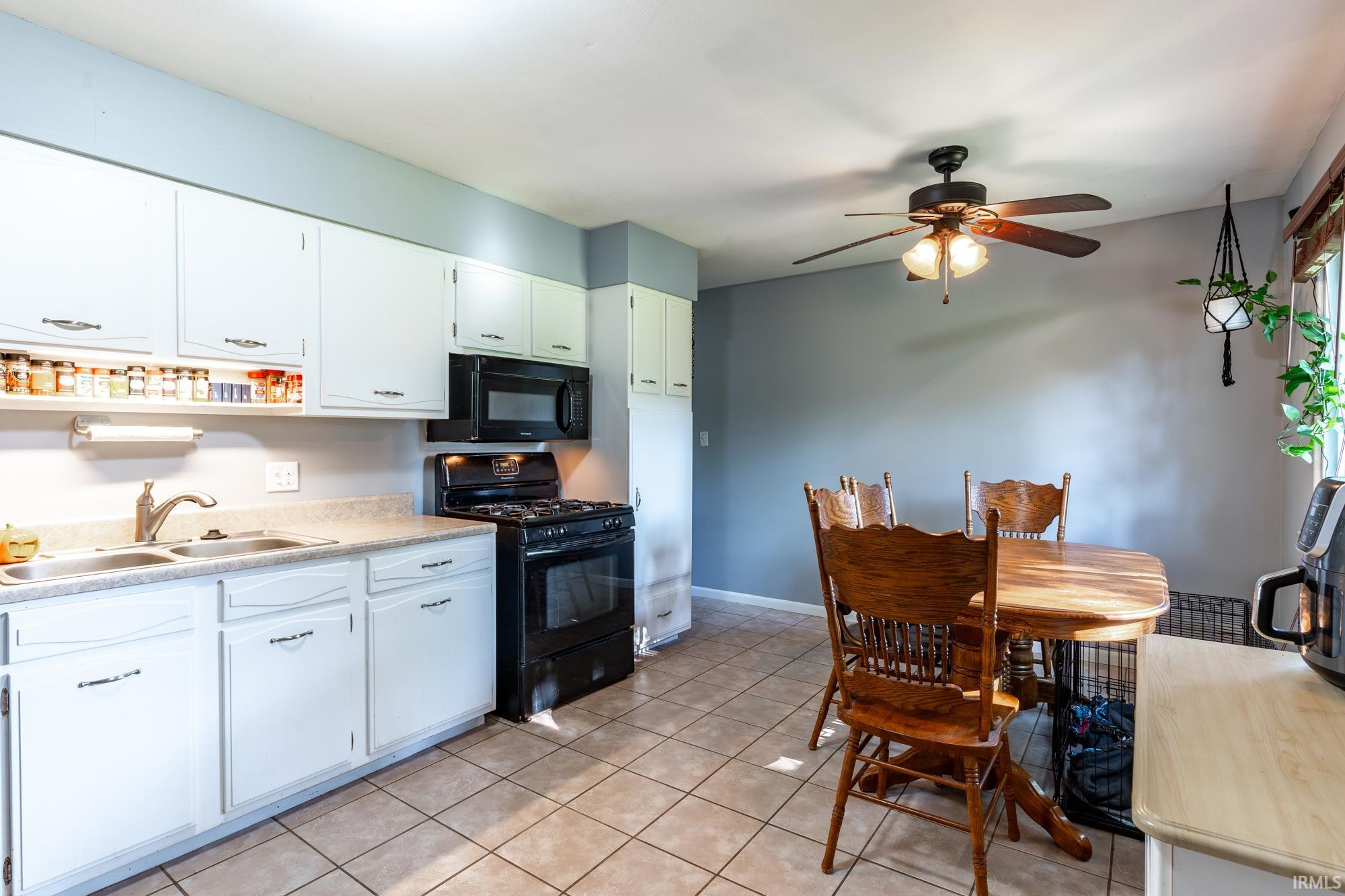 4534 Woodway