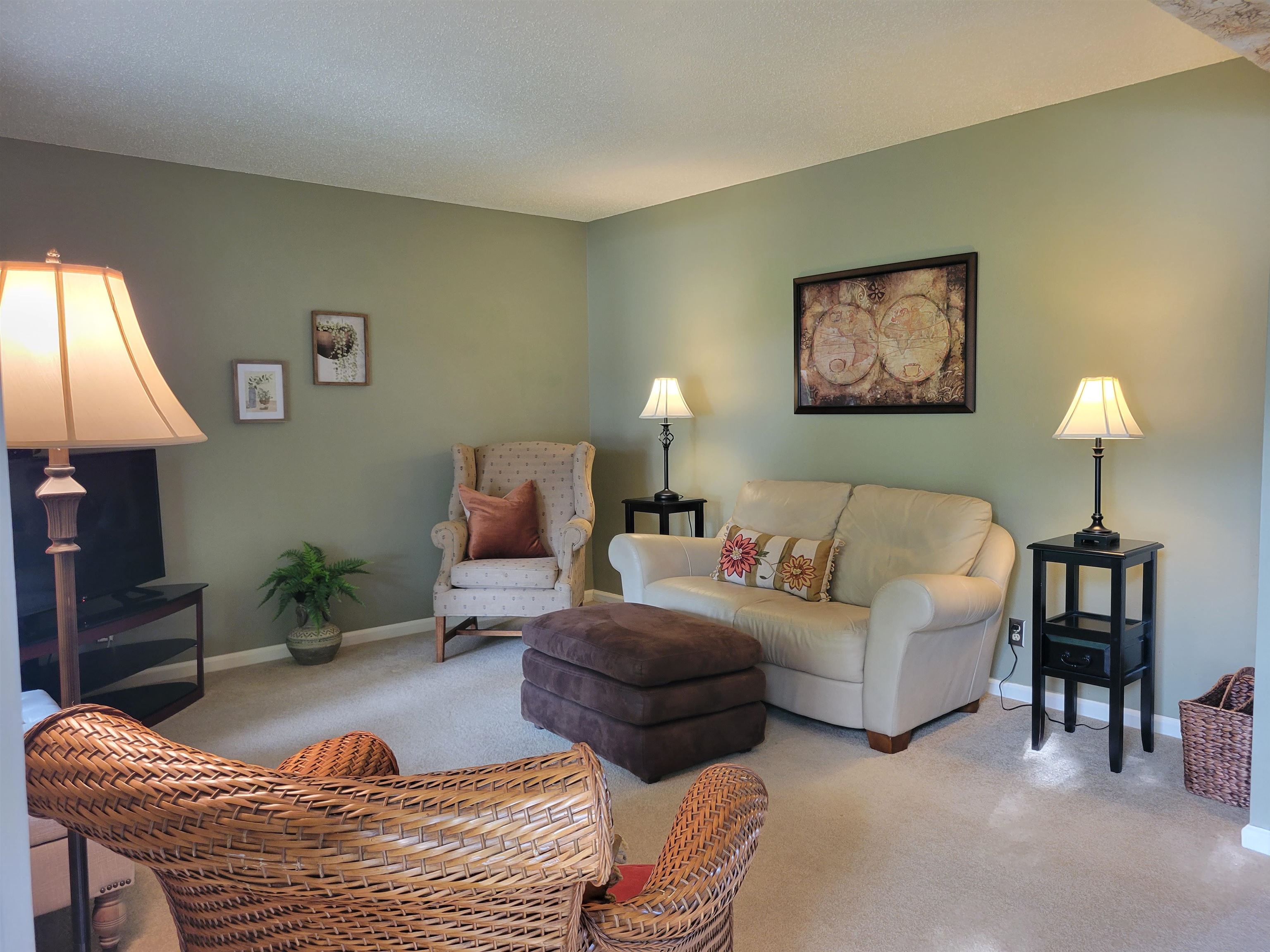 18101 Stoneridge, Apt E