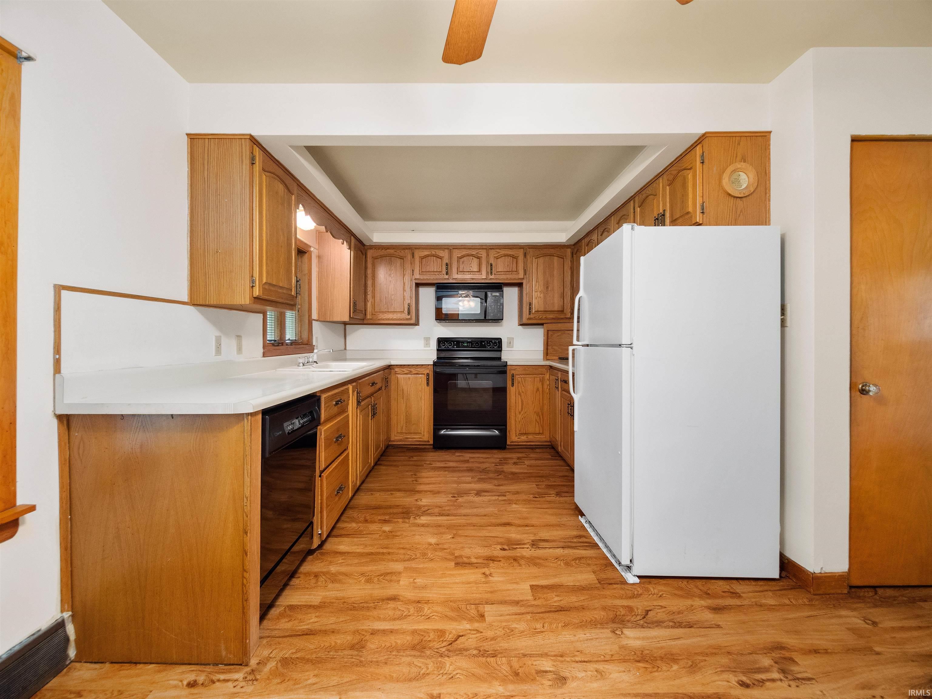 5810 Fernwood