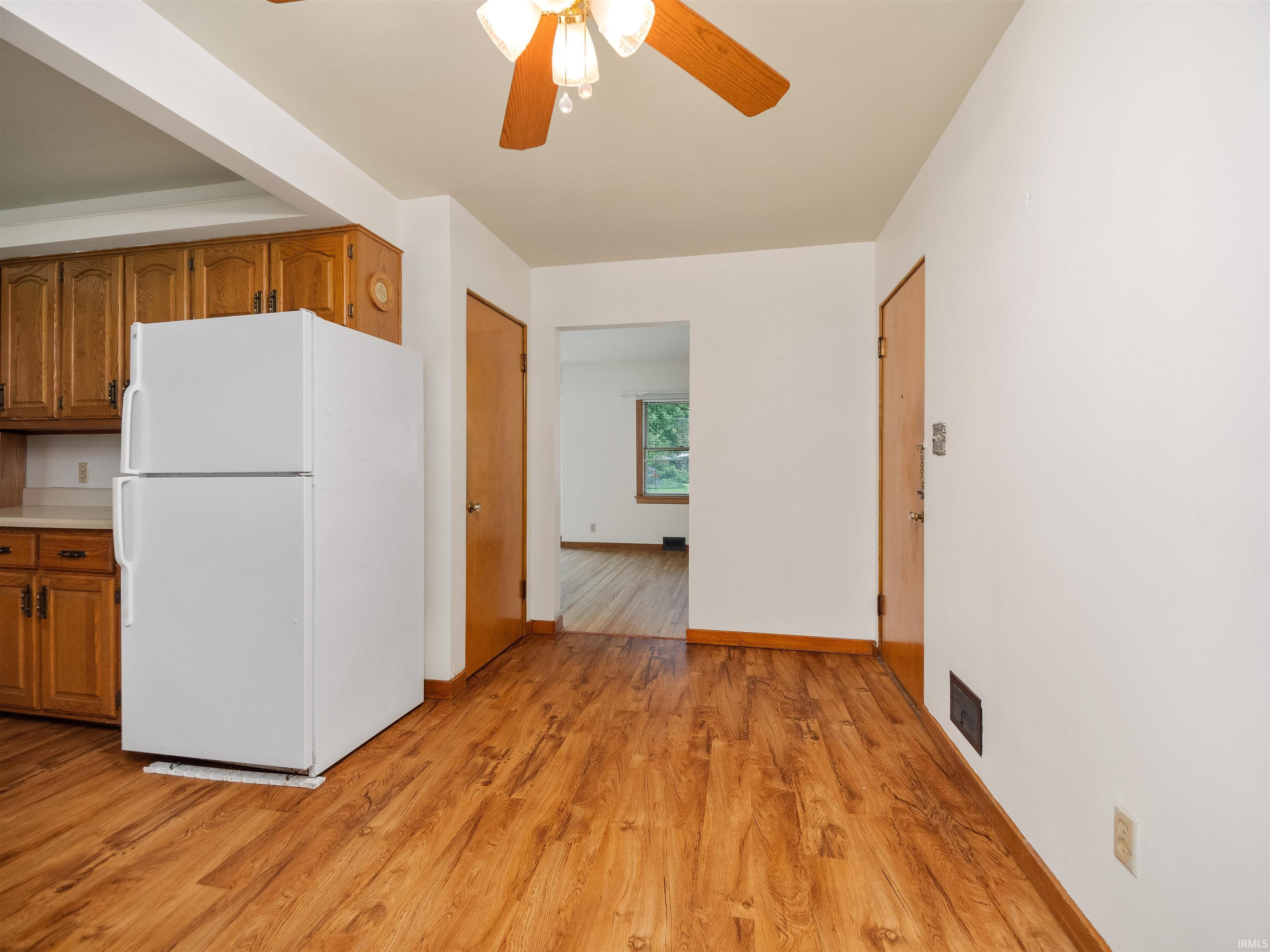 5810 Fernwood