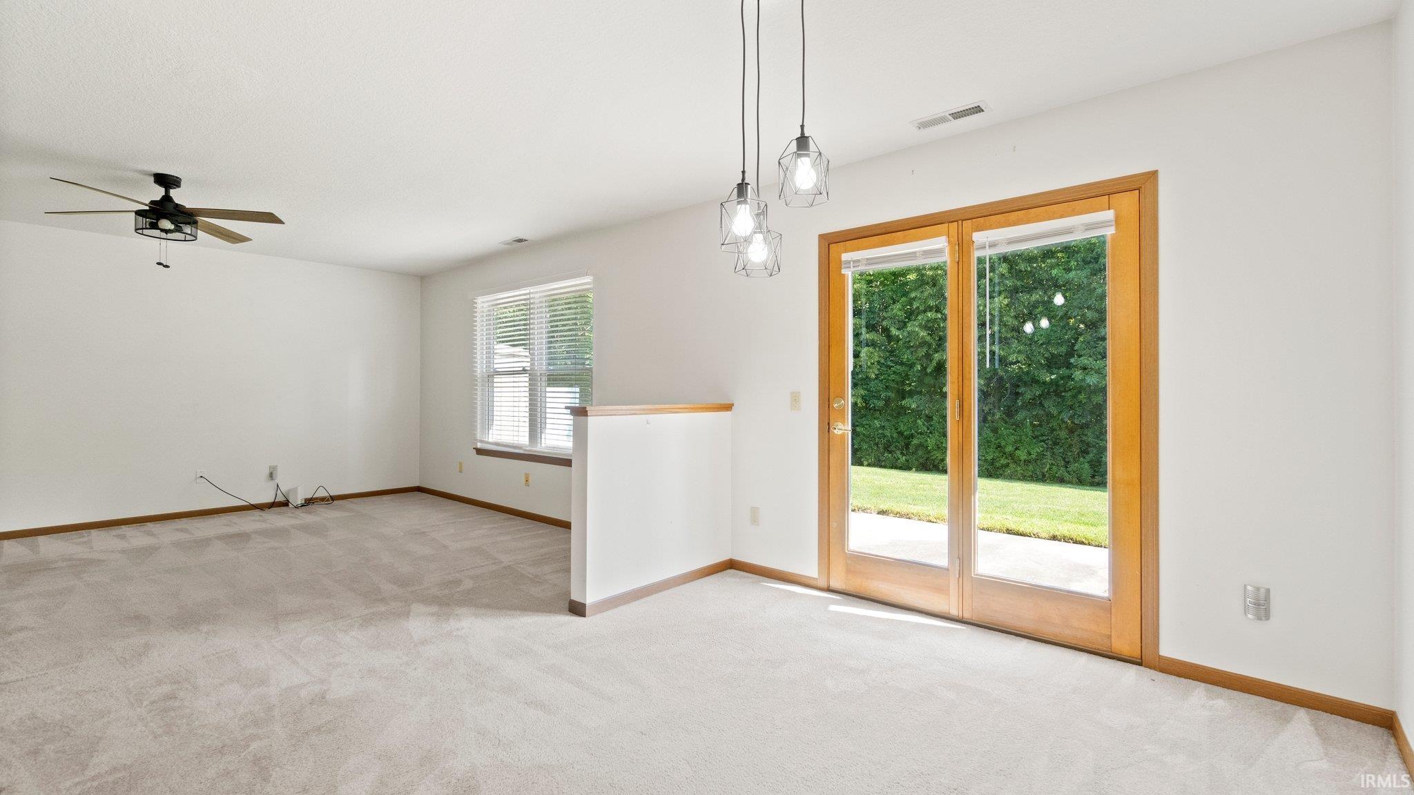 10649 Graystone