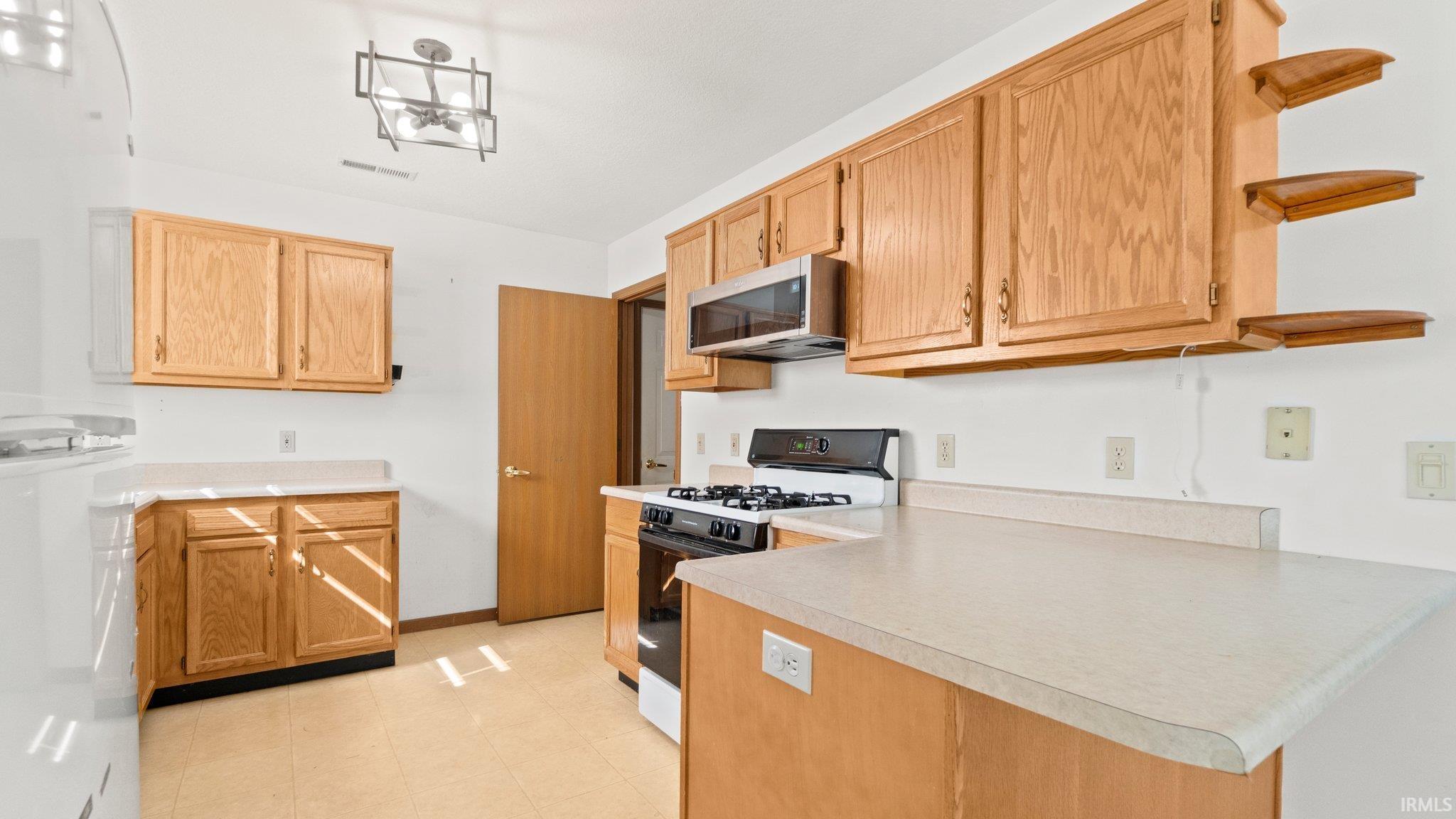 10649 Graystone
