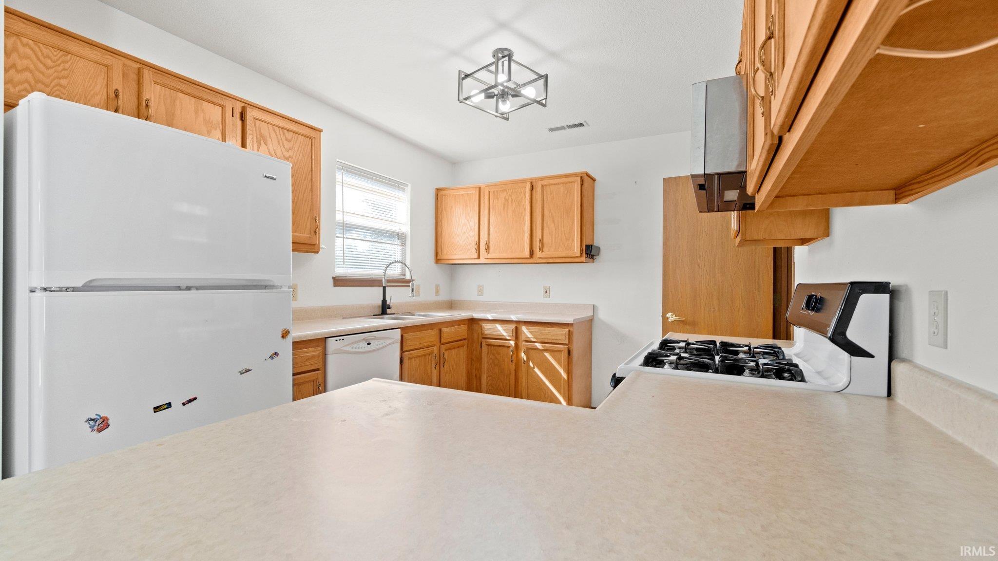10649 Graystone