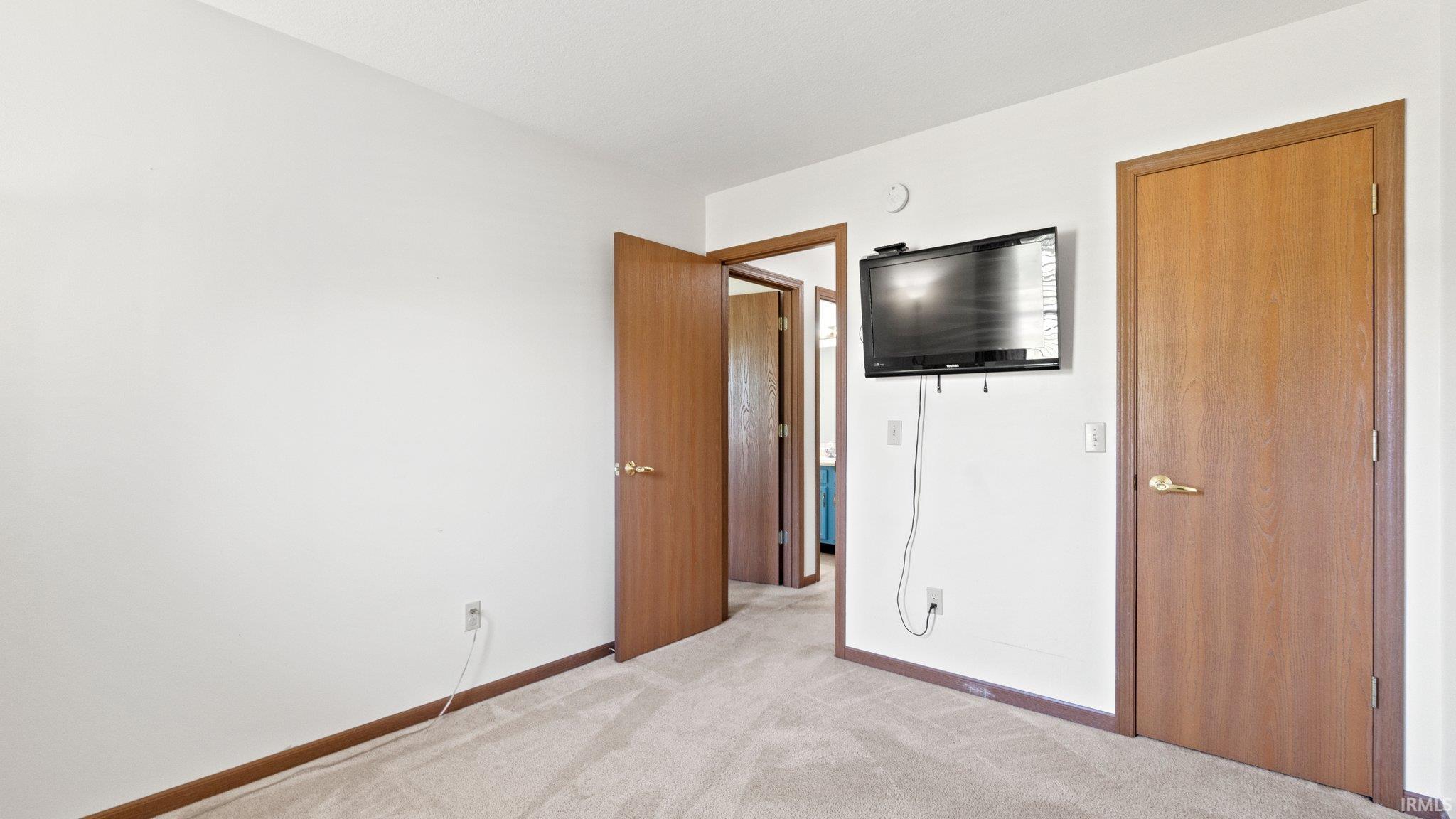 10649 Graystone