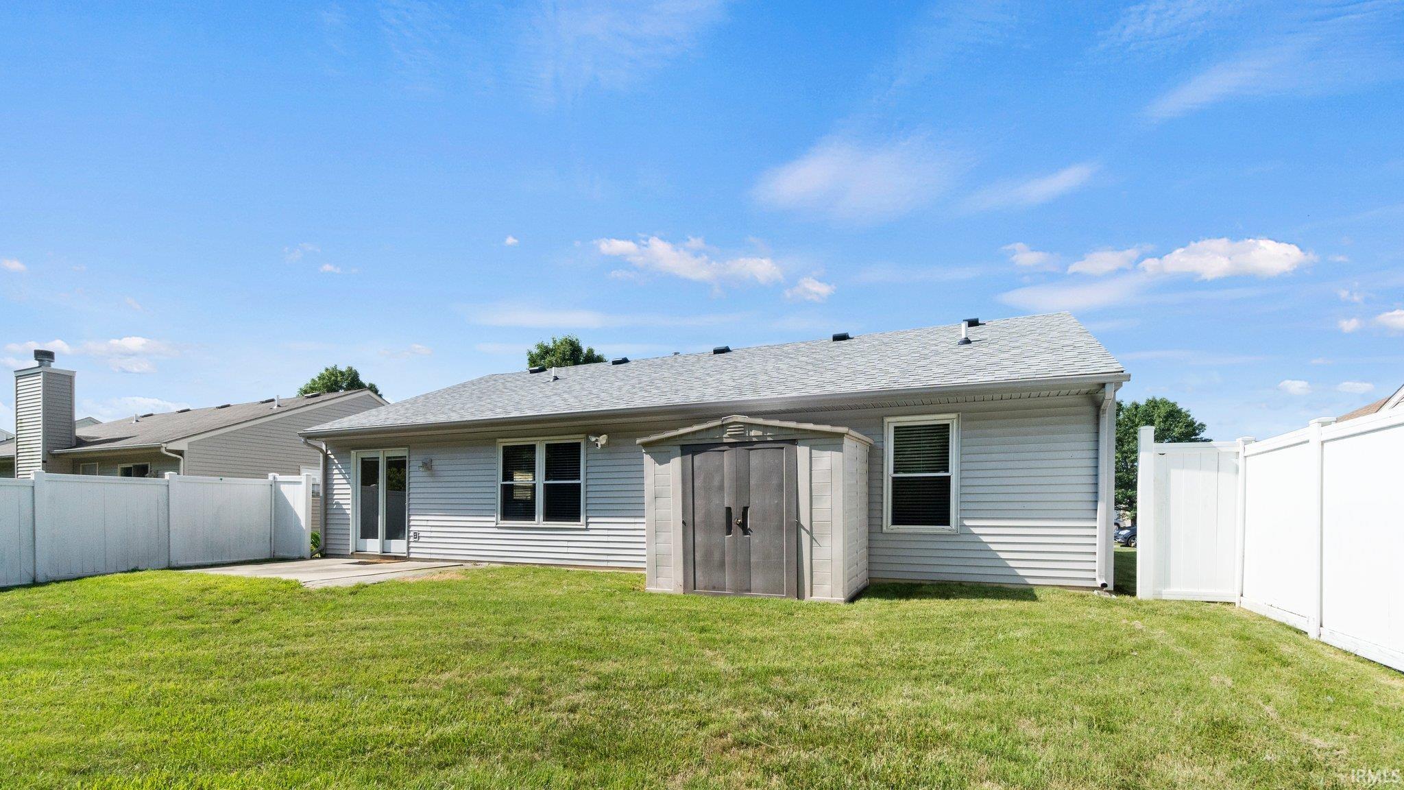 10649 Graystone